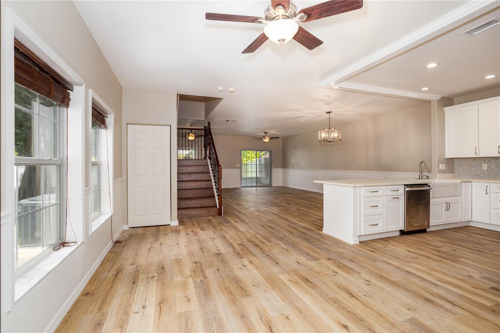 Open Floor Plan!