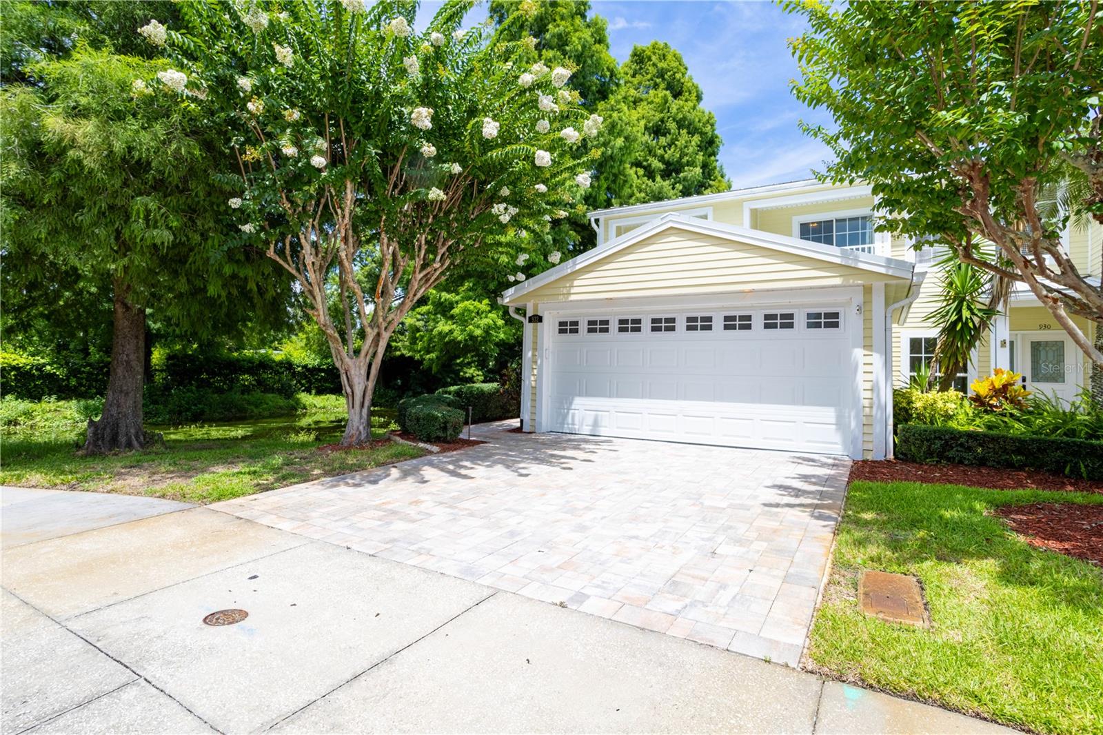 Welcome to 932 Woodbridge Ct!
