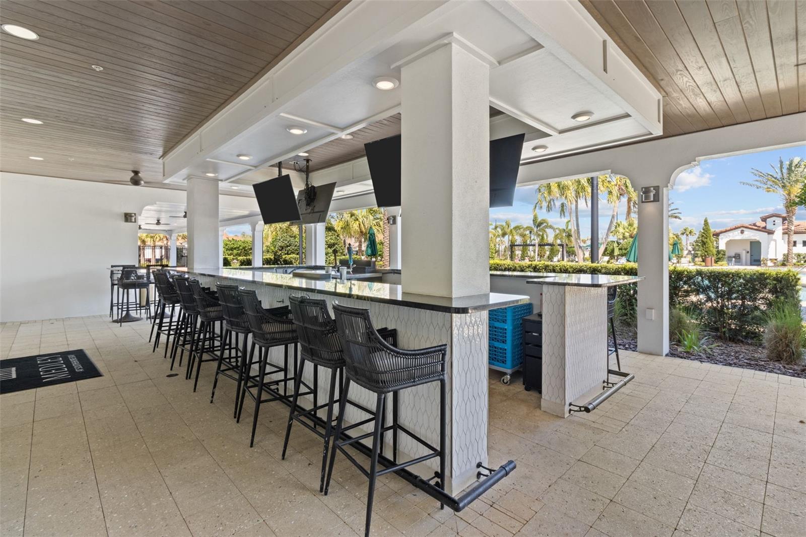 Pool Bar