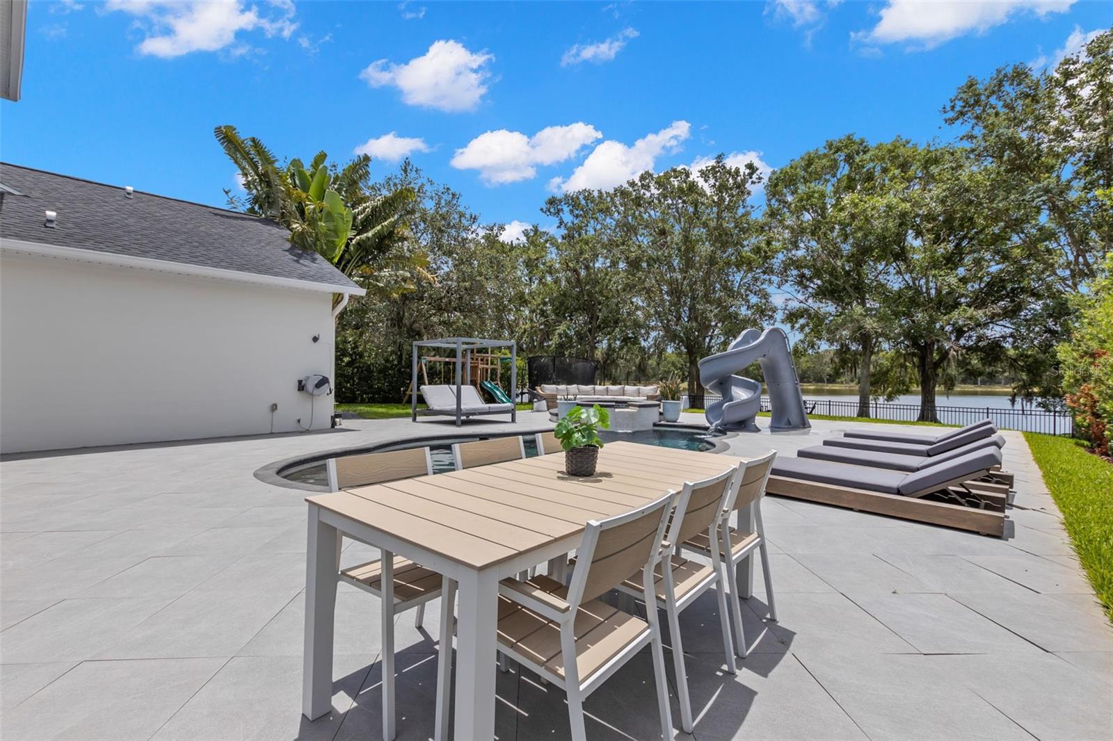 Backyard/Swimming Pool