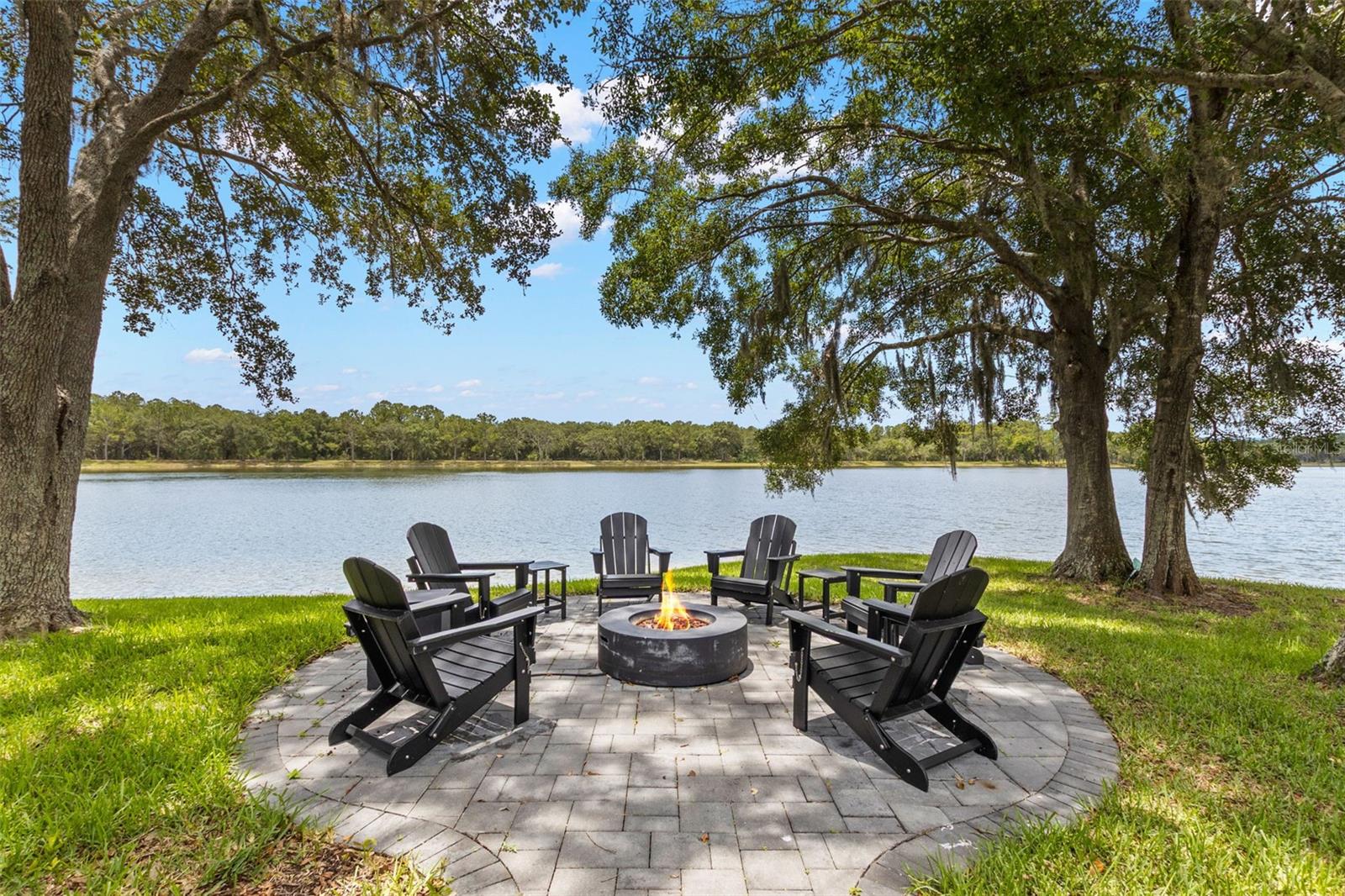 Backyard/Firepit