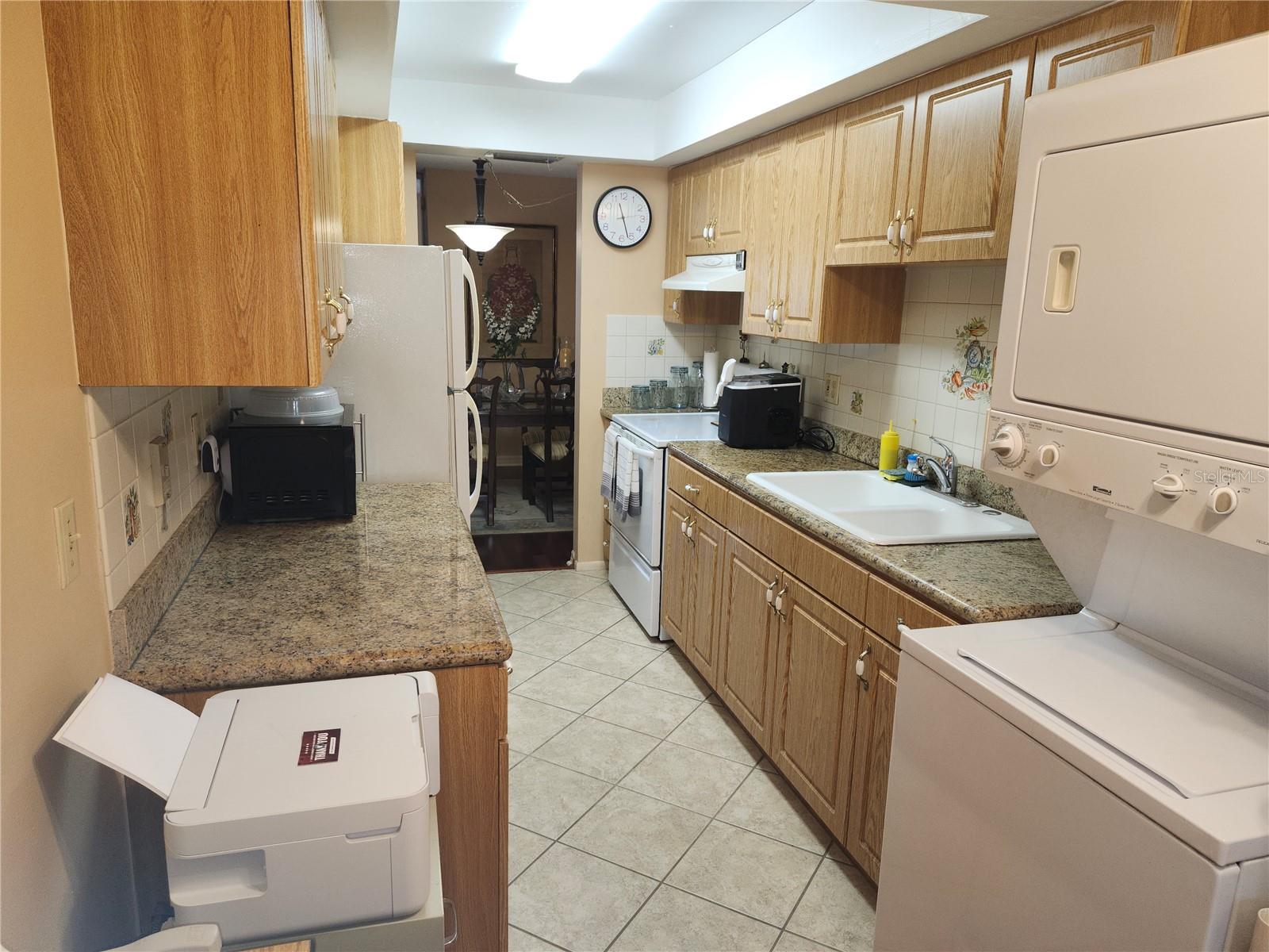 Washer/Dryer in Kitchen