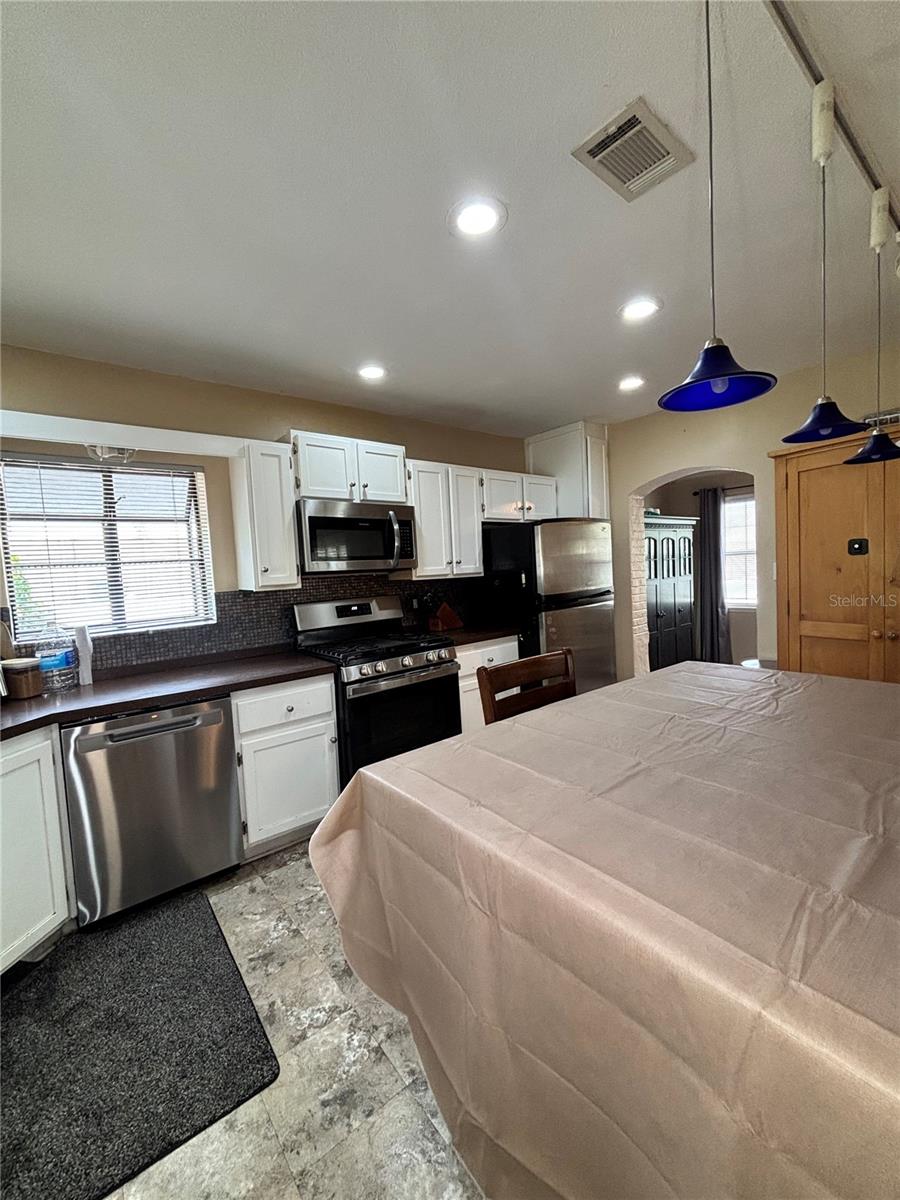 kitchen / living room