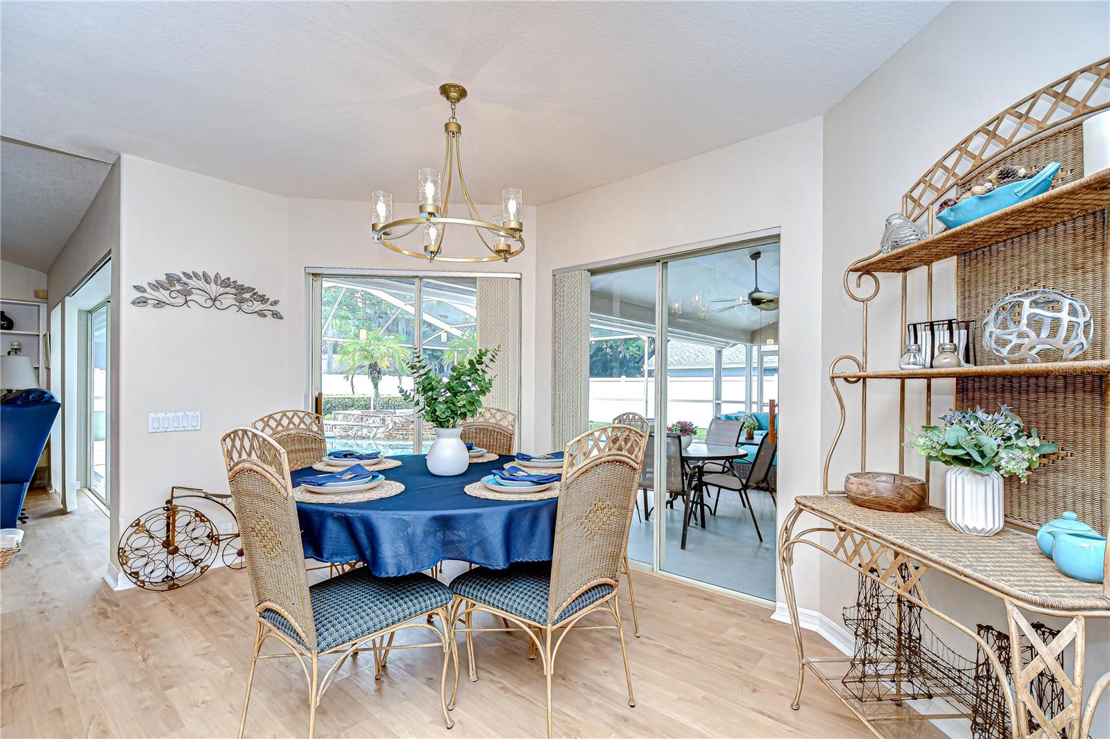 Breakfast area with view of the lanai and pool