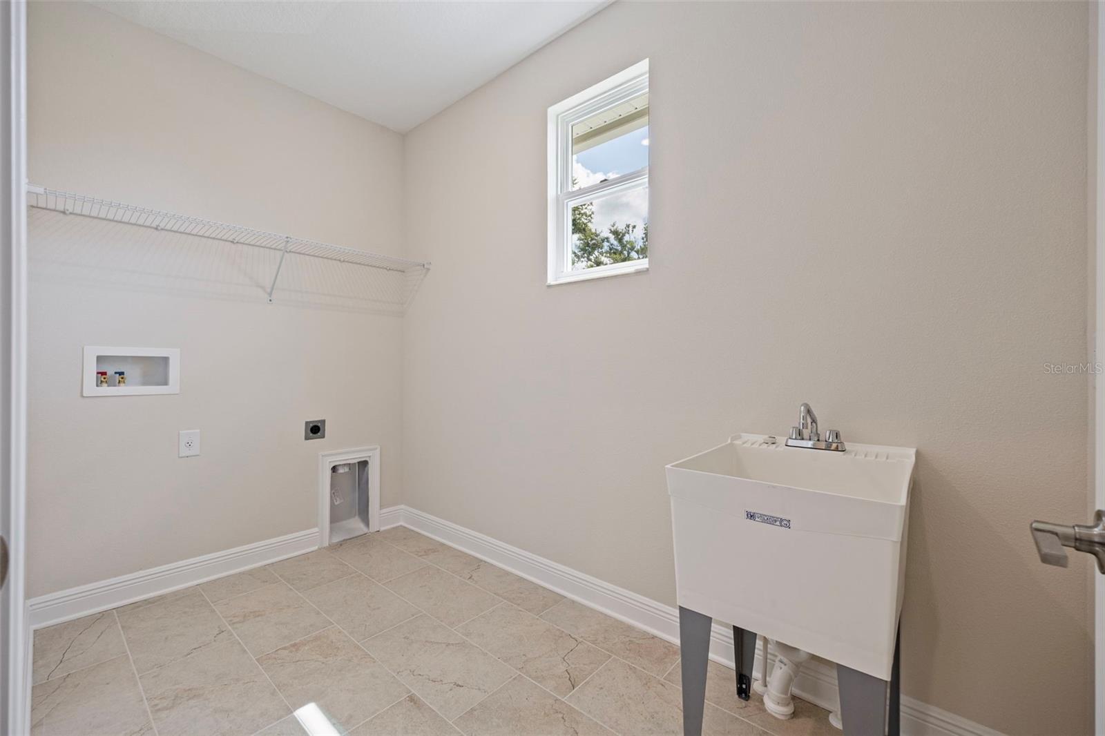 Make your pintrest laundry room dreams come true!