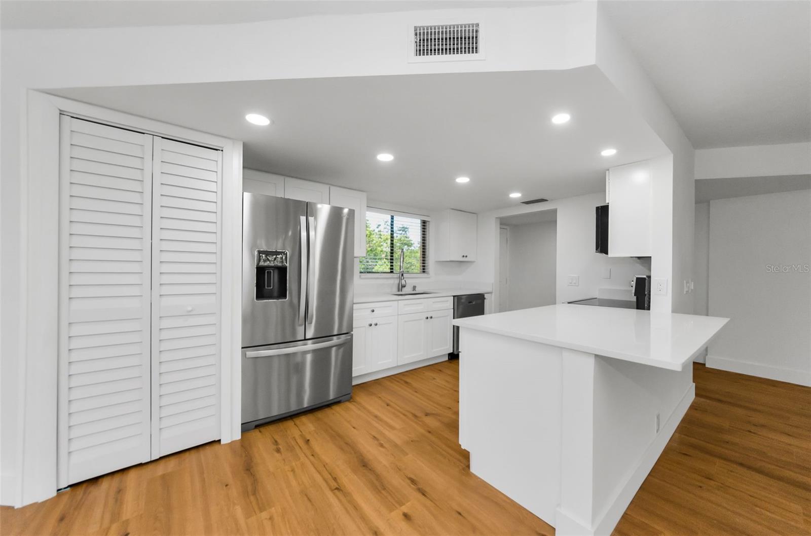 Spacious island & room for seating!