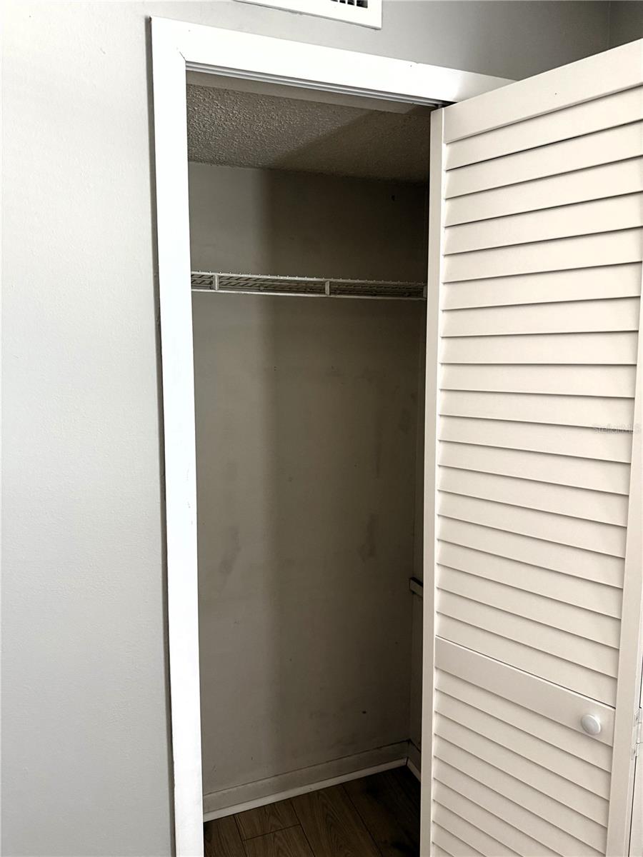 WALK IN CLOSET IN PRIMARY