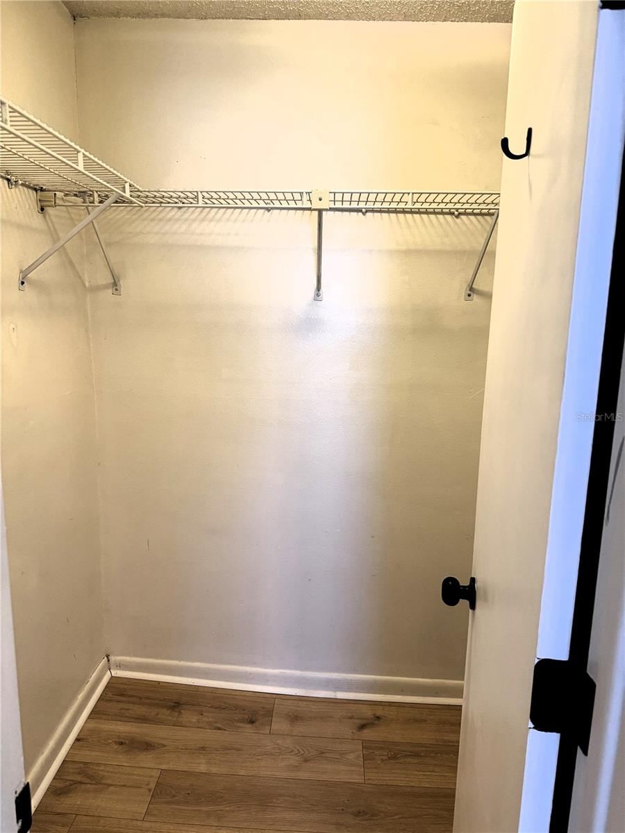 WALK IN CLOSET IN PRIMARY