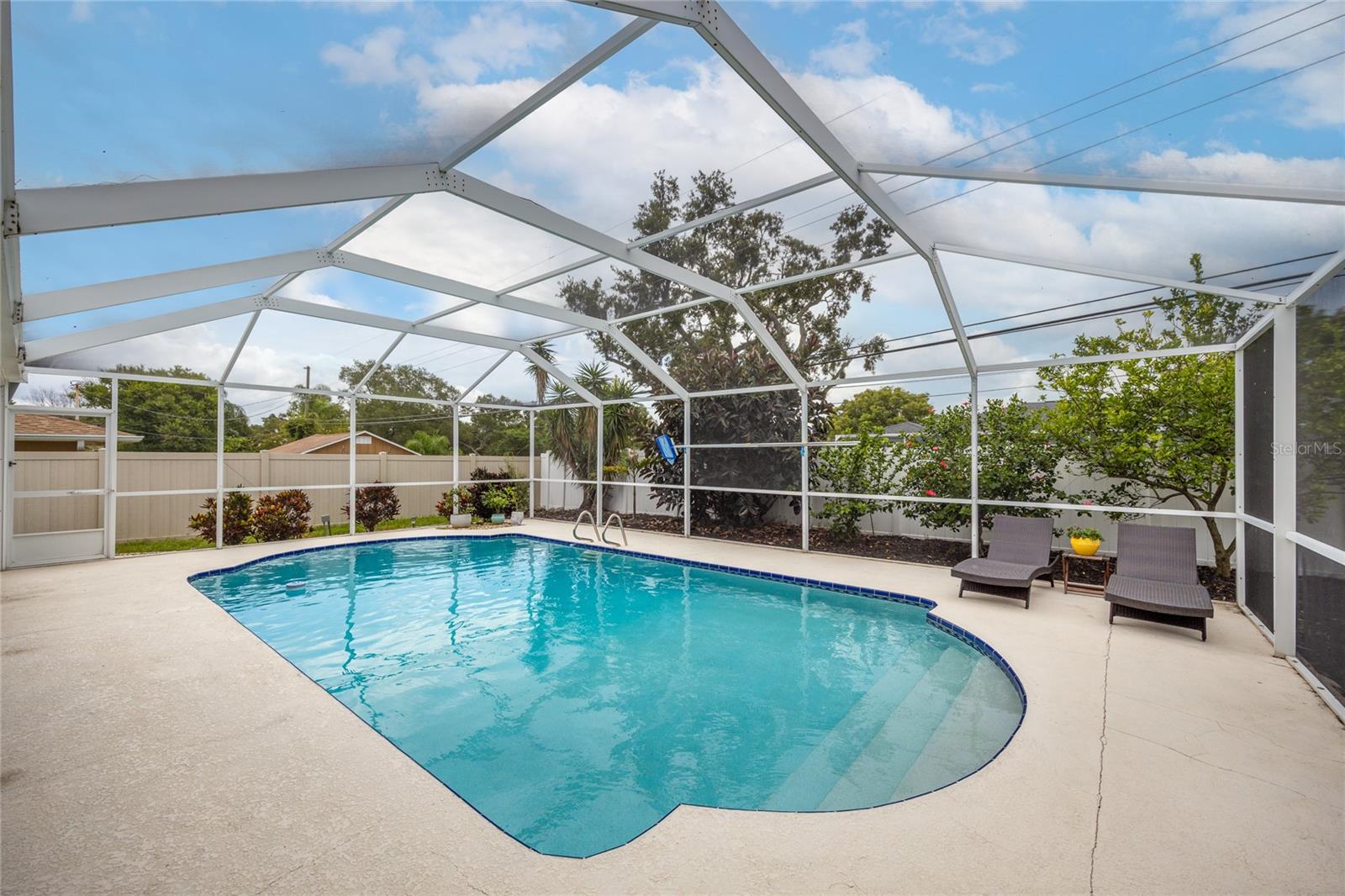 Can you see yourself floating the day away in this gorgeous pool?
