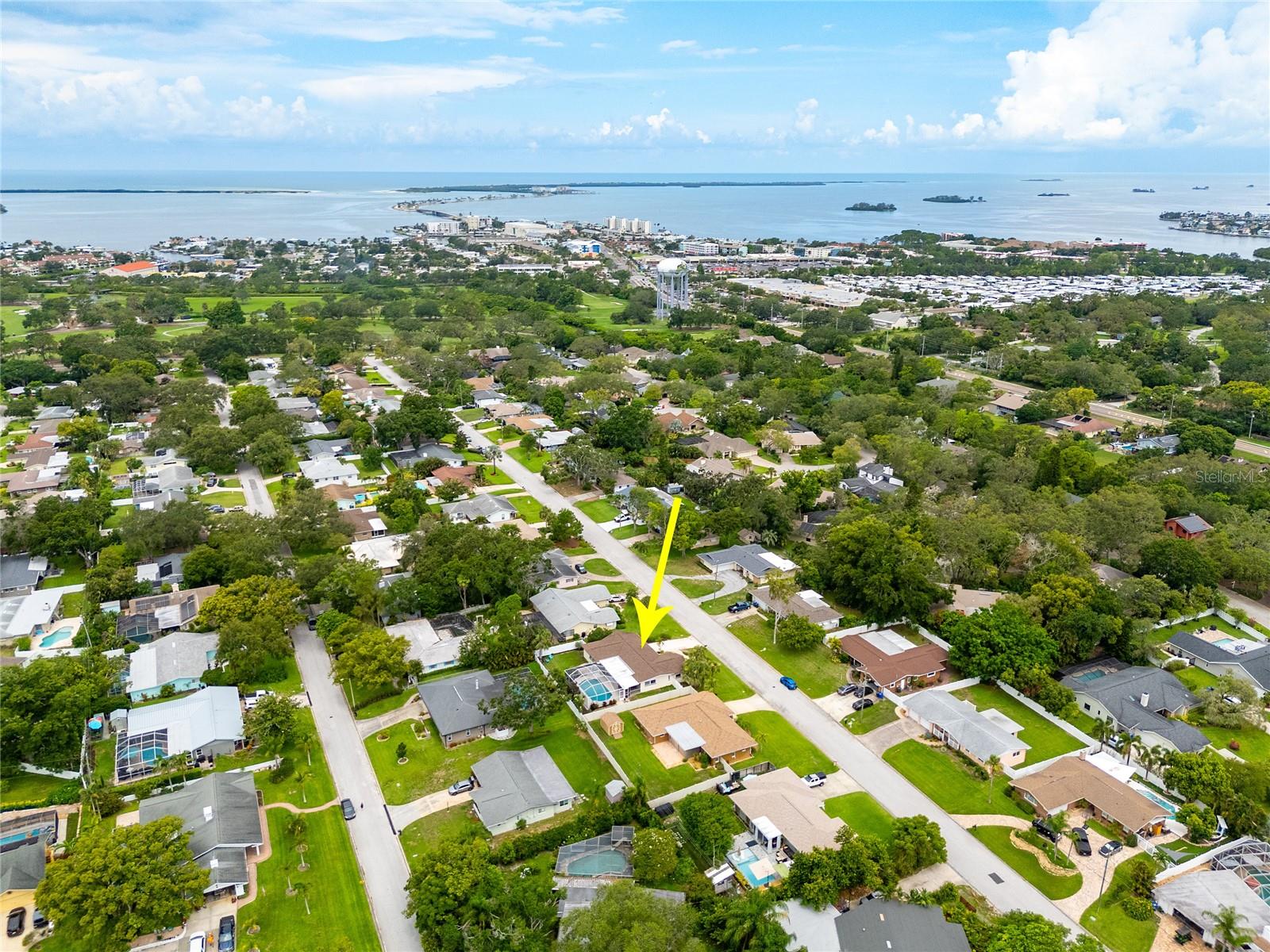 This aerial shows the proximity to the Dunedin Causeway and the entrance to Honeymoon Island.