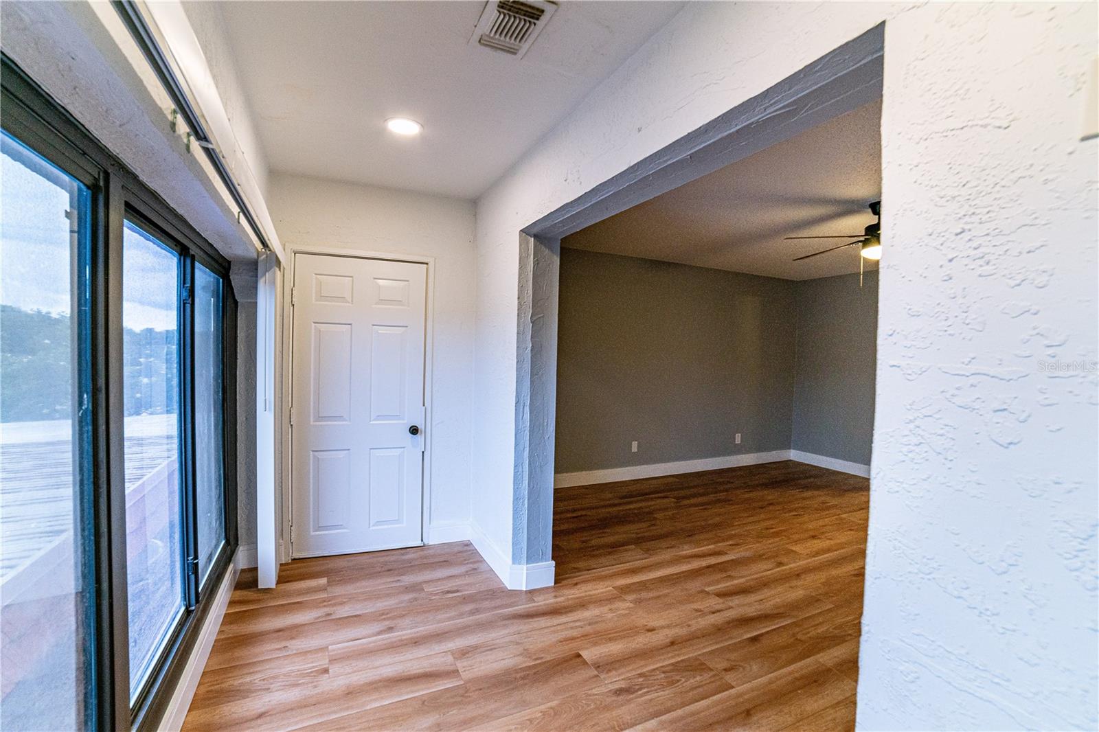 PRIMARY BEDROOM WITH ENSUITE