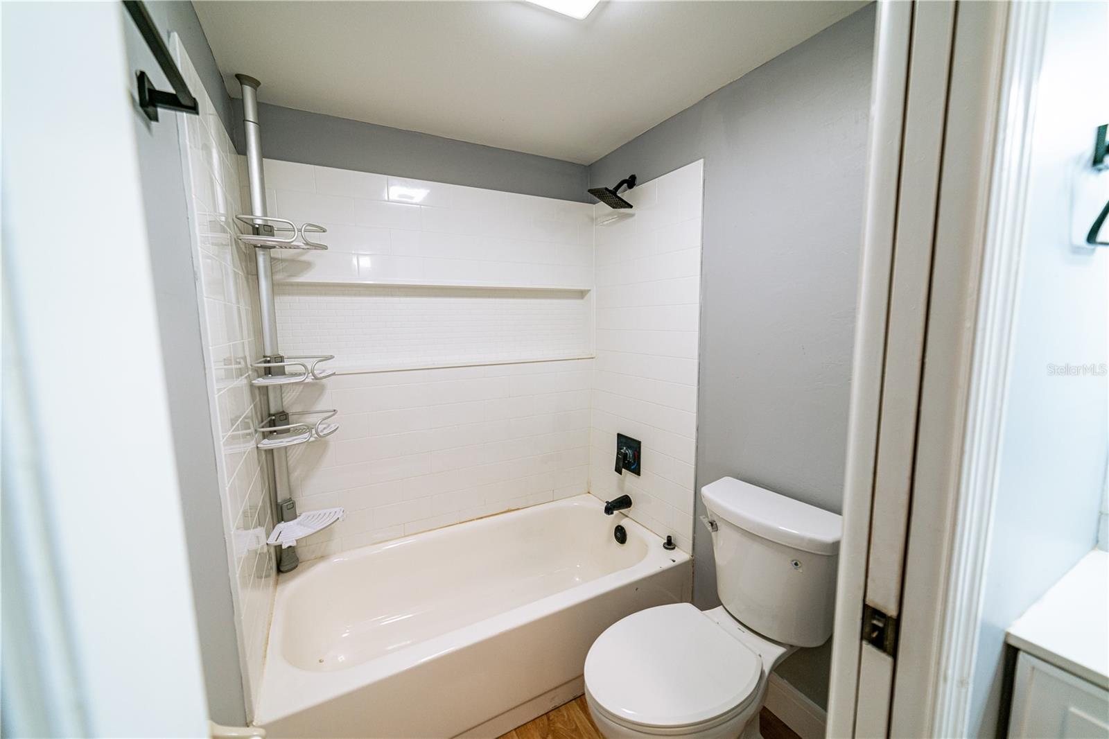 PRIMARY BEDROOM WITH ENSUITE