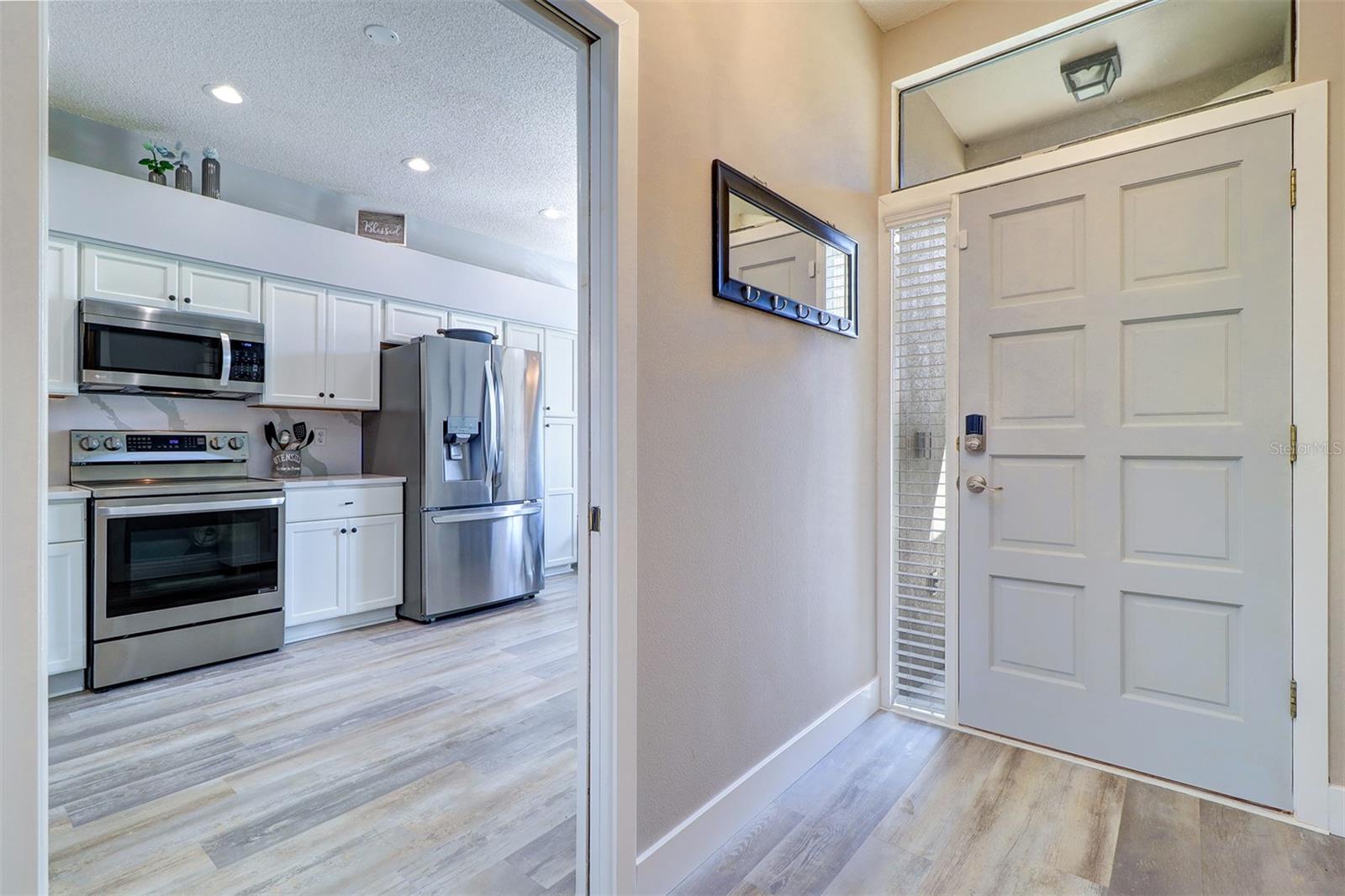 Entry/foyer