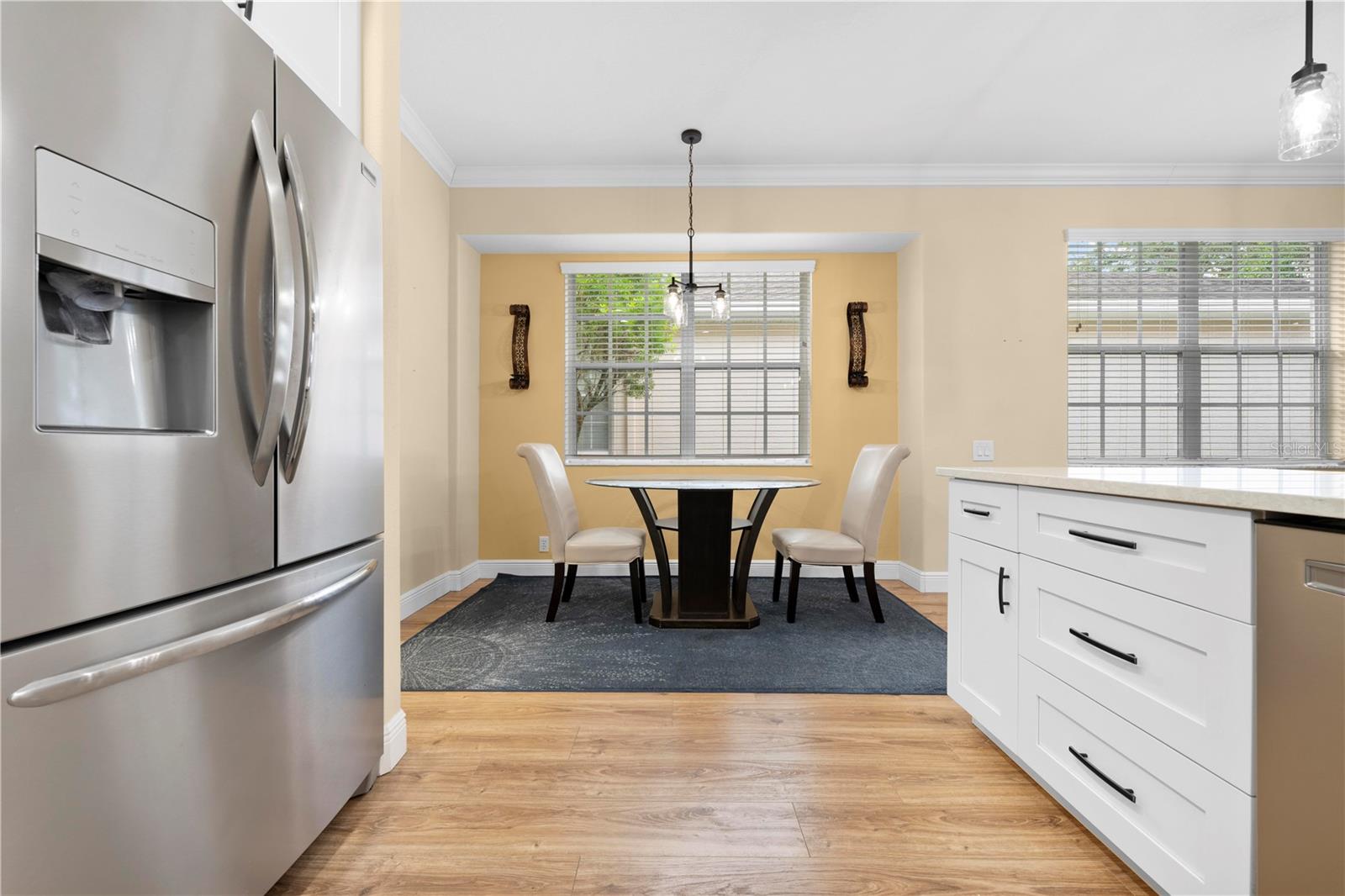 Kitchen & Breakfast Nook