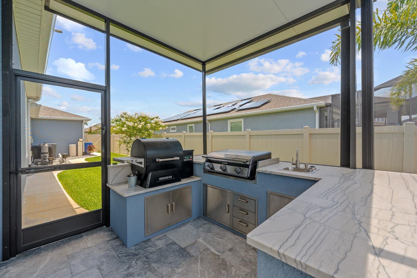 Outdoor Kitchen