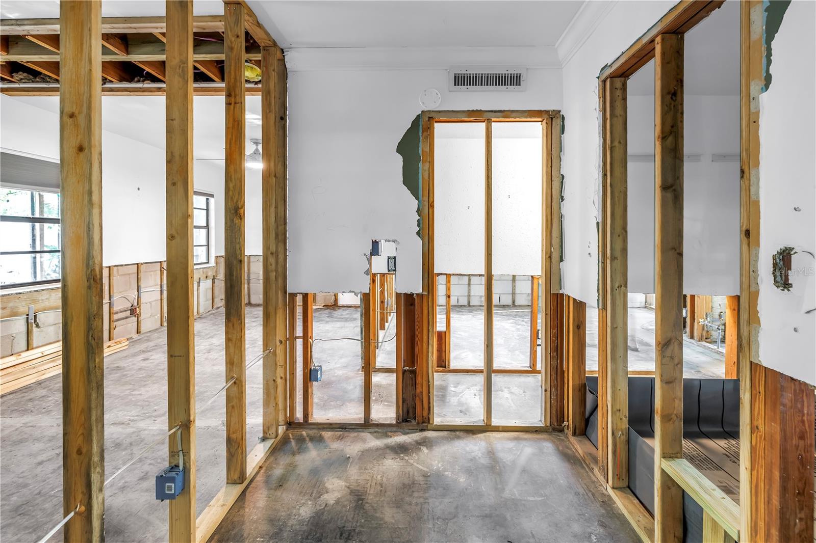Walk-in Closet