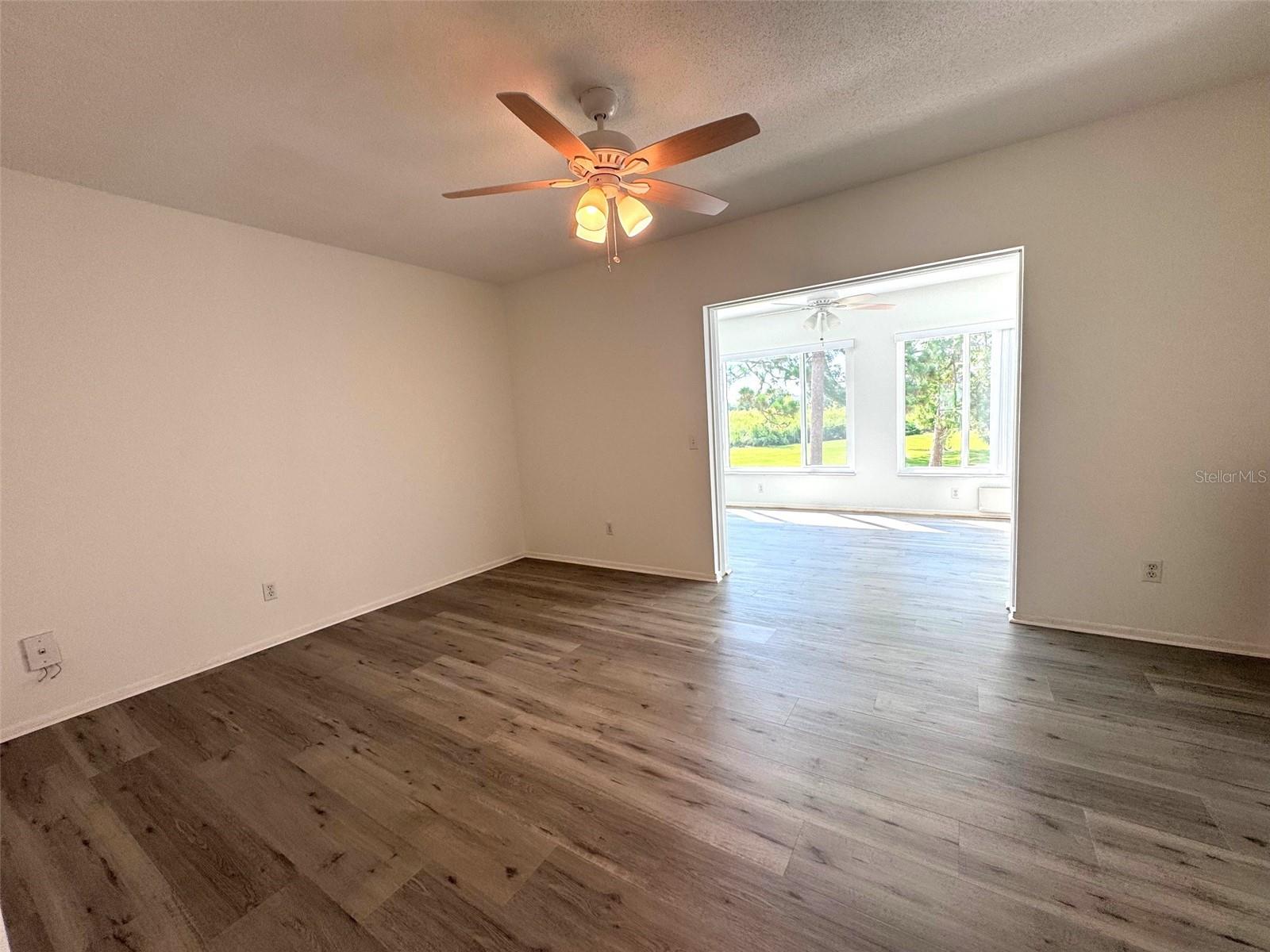 Entry to Flex Area/Florida Room