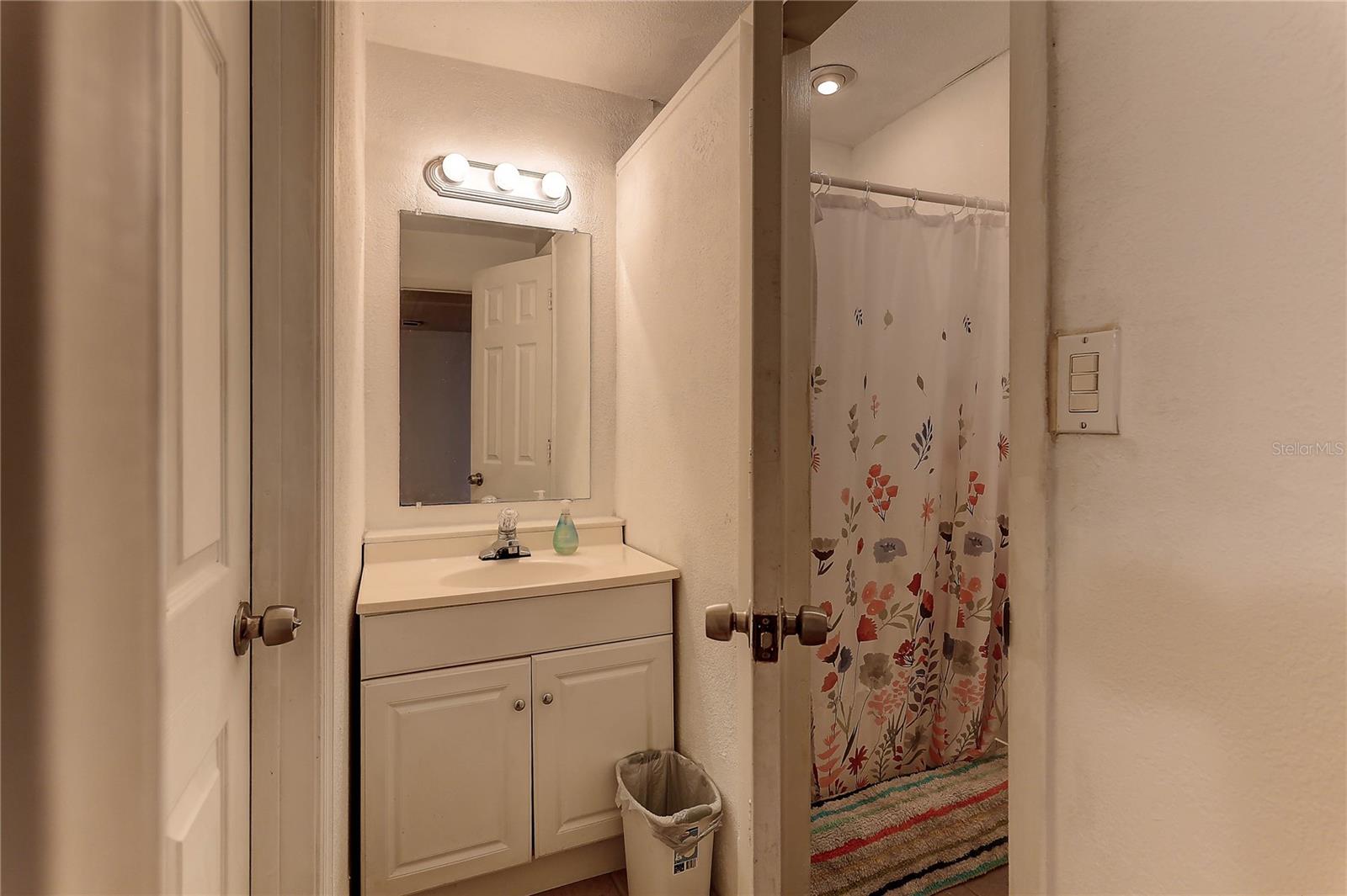 En Suite Bath
