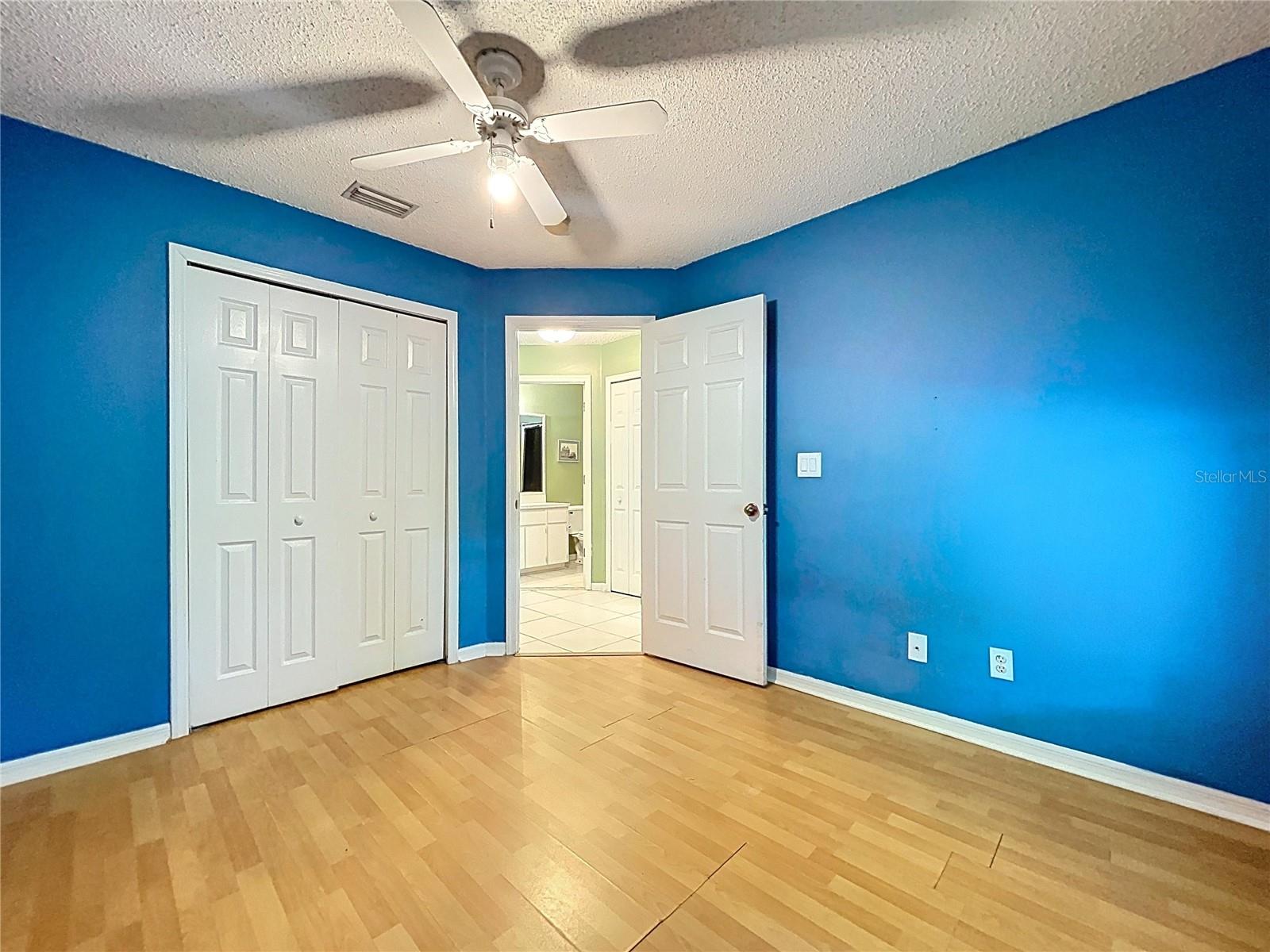 2nd bedroom