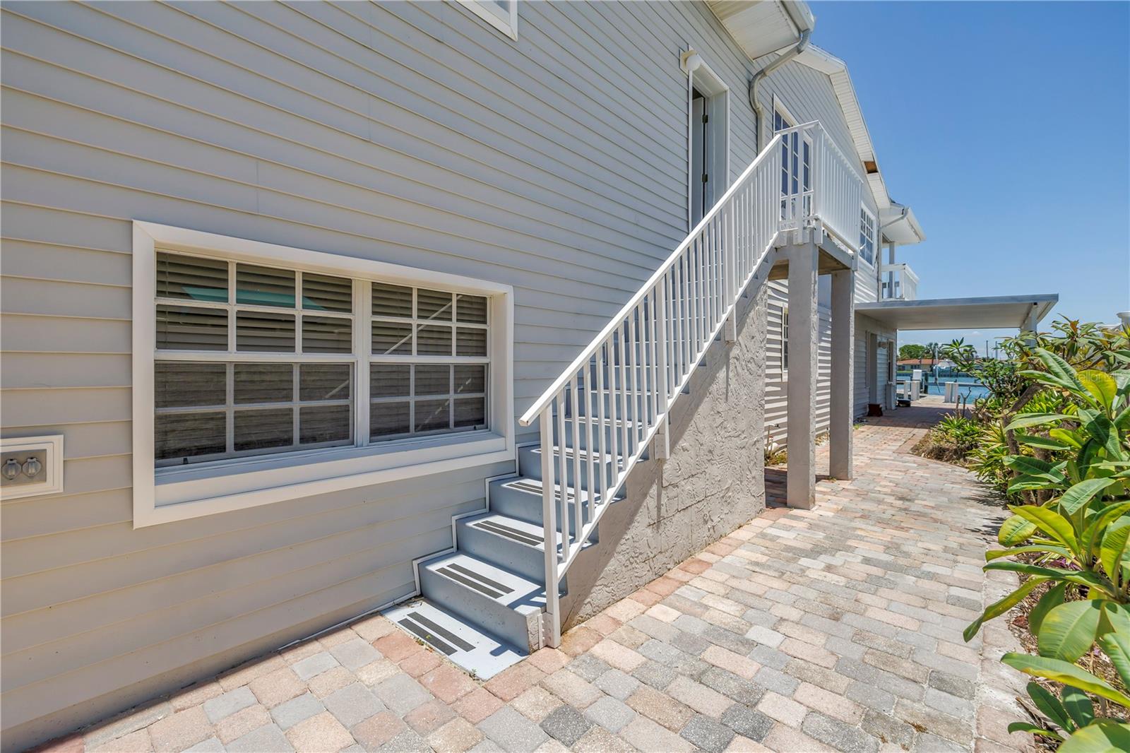 Studio Apt/In-Law Suite Entrance