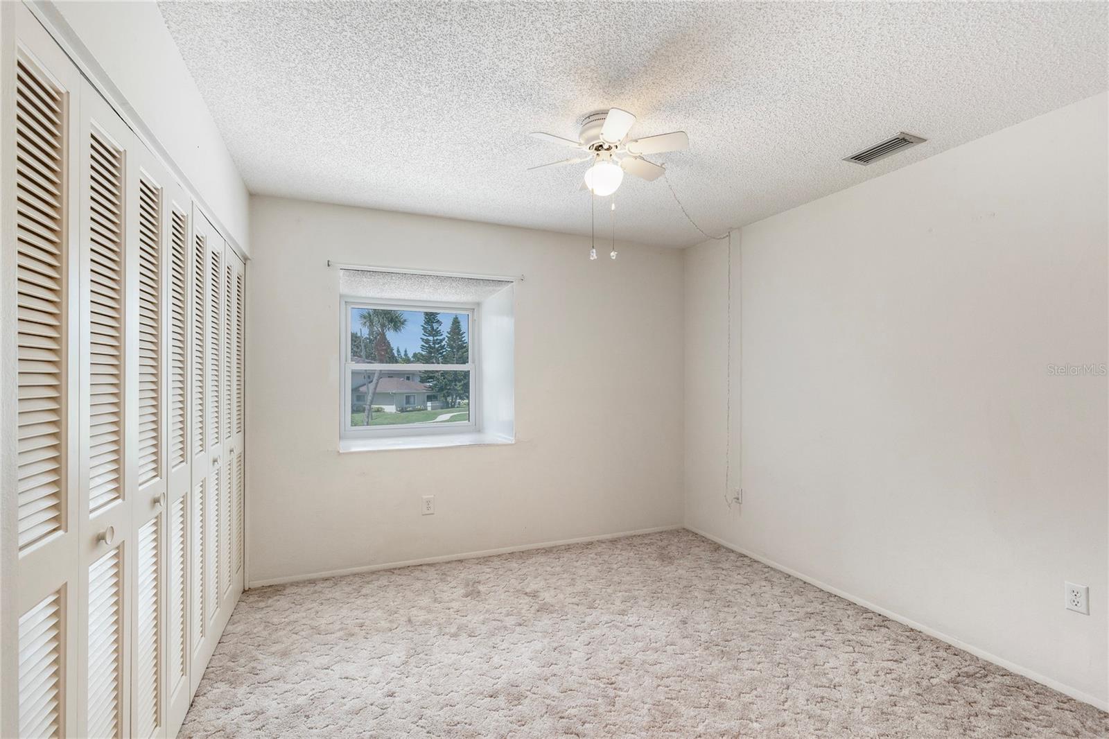 2nd Bedroom