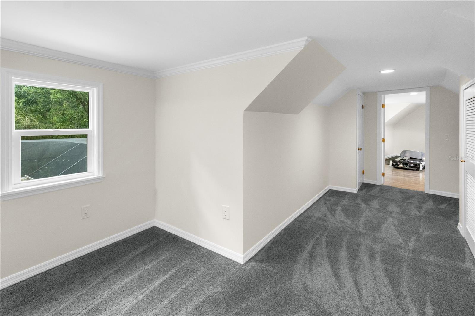 Hallway leading to 4th Bedroom