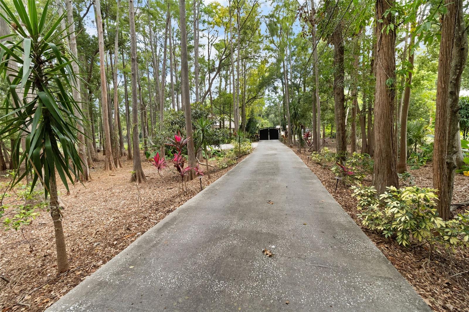 Private Gated Driveway with Keypad