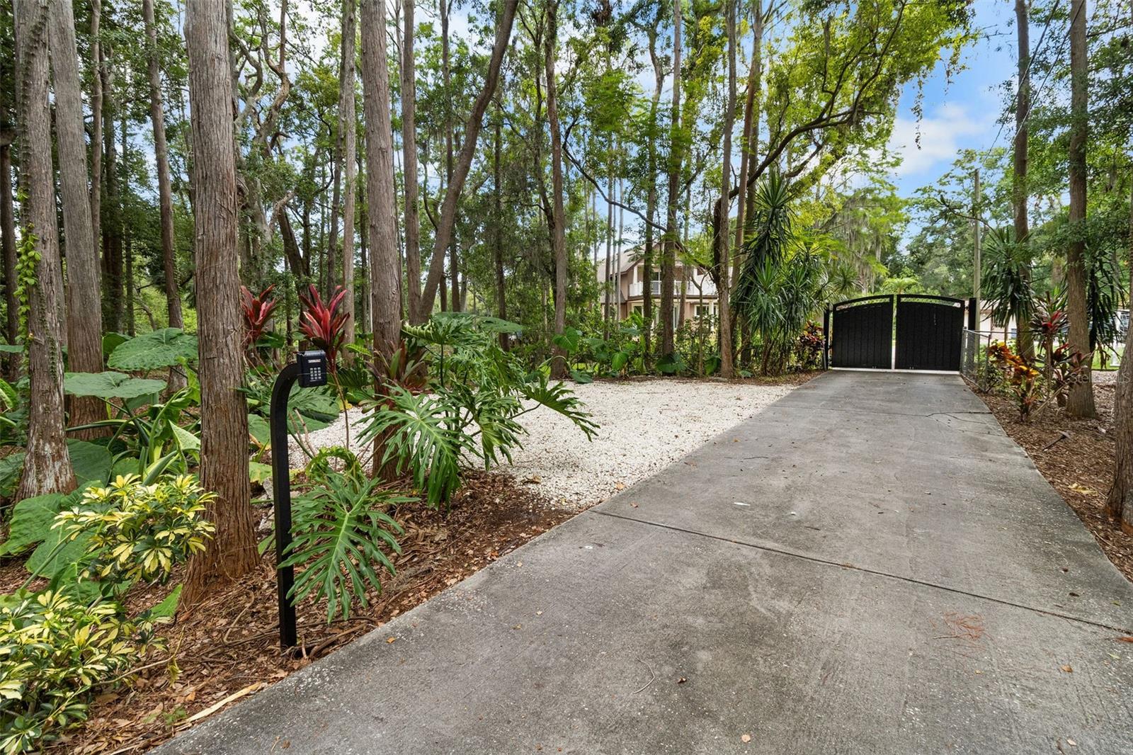 Private Gated Driveway with Keypad