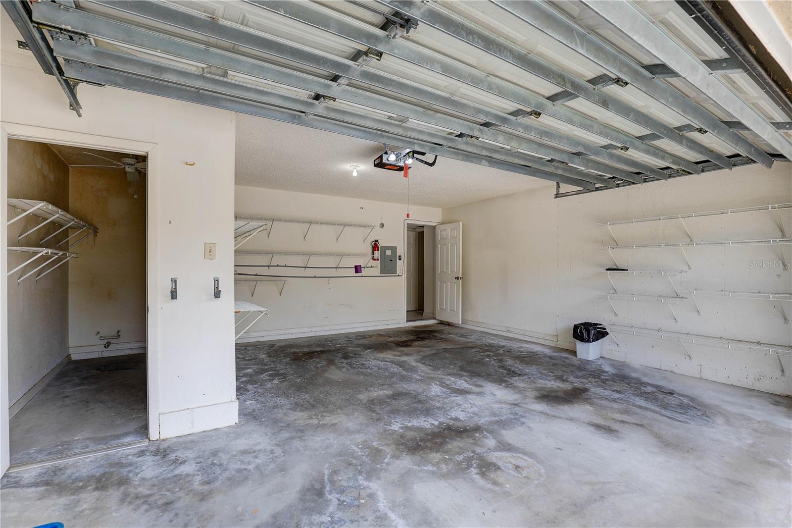 Garage with air-conditioned workshop