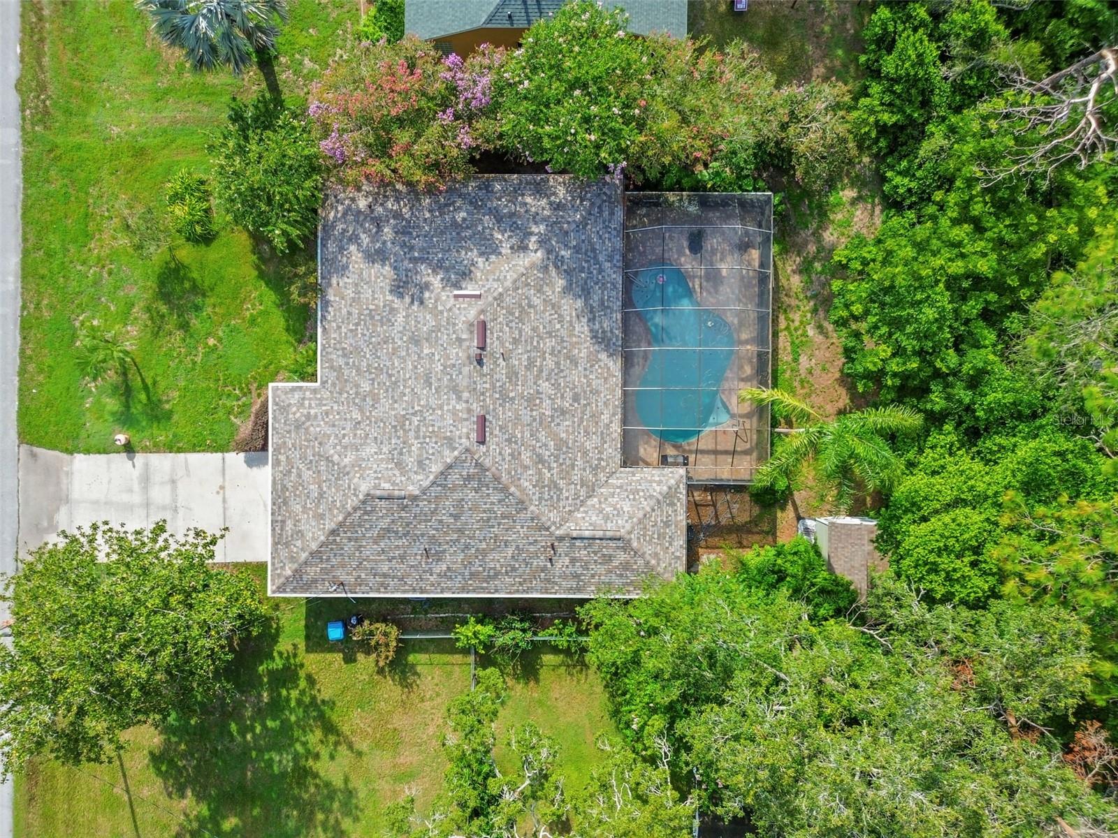 Brand NEW roof with 50-year shingles!