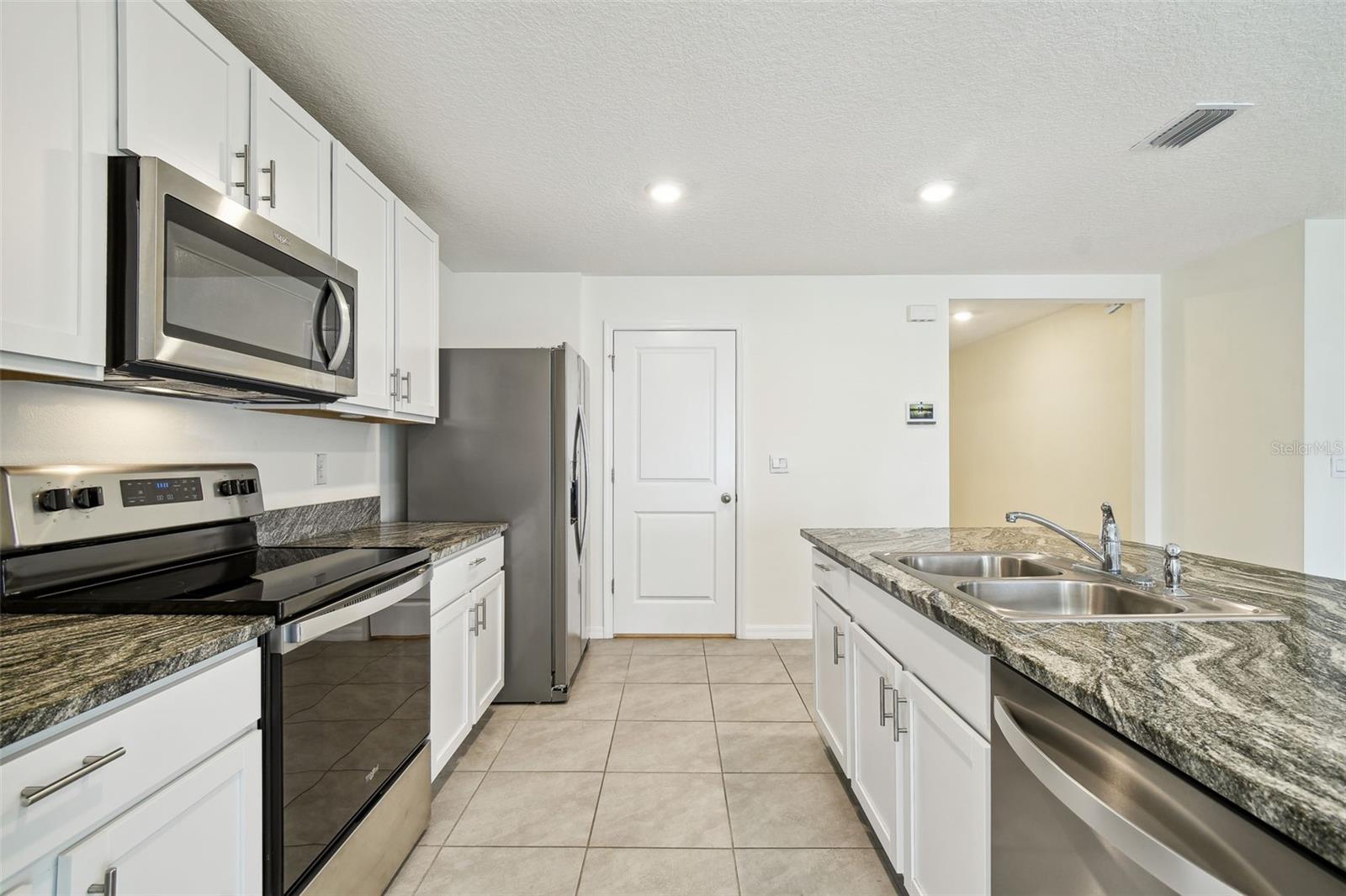 Plenty of room to enjoy cooking and a walk-in pantry as well!