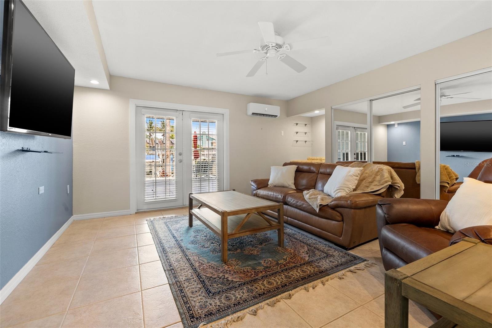 Main level bonus room