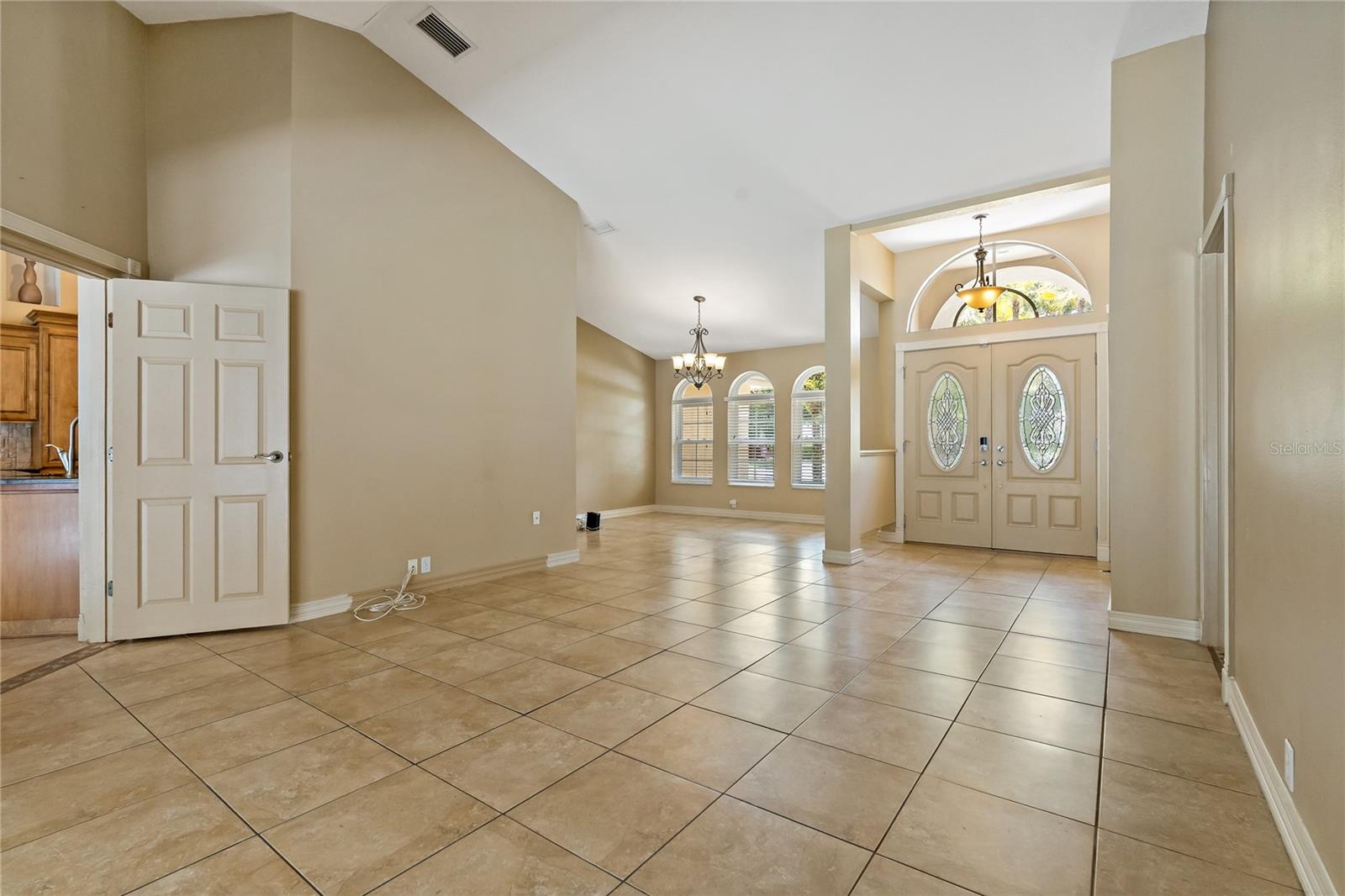 FORMAL LIVING ROOM & FORMAL DINING ROOM COMBO!