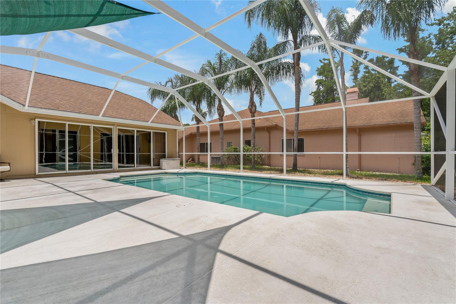ENJOY YOUR POOL YEAR ROUND ~ HEATED AND SALT WATER POOL!
