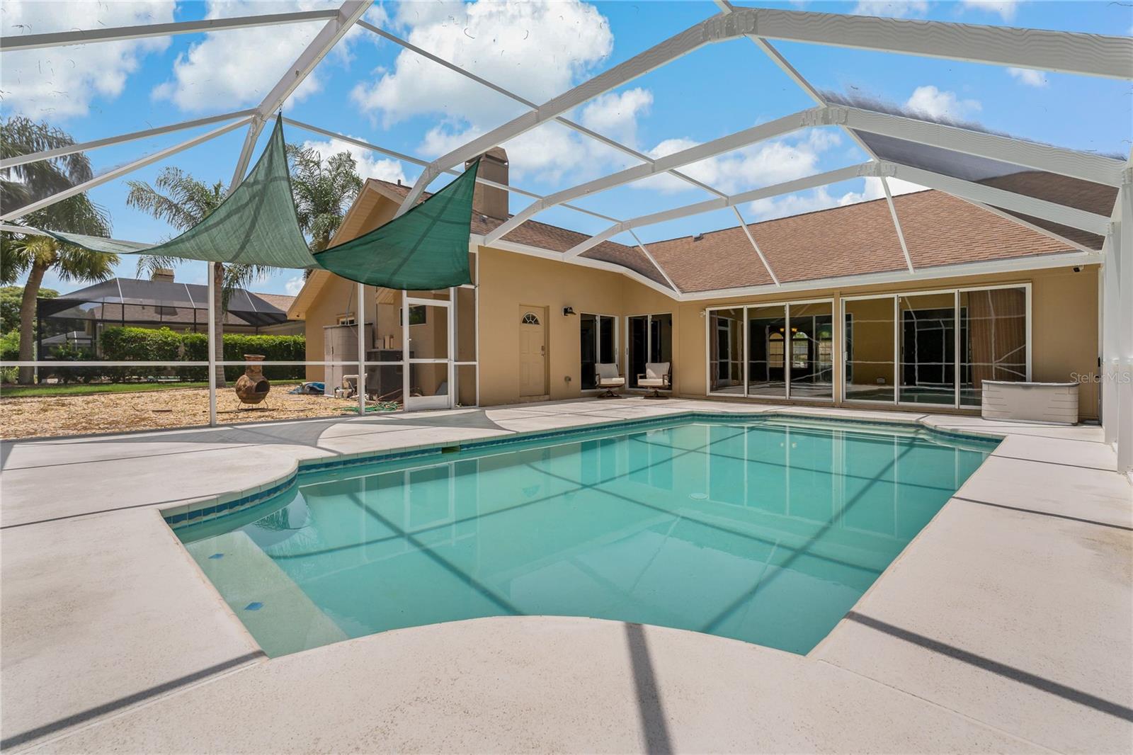 PRIVATE POOL OVERLOOKING CONSERVATION AREA!