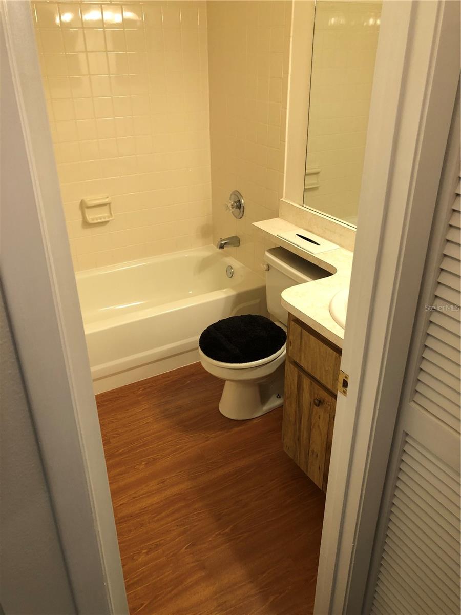 secondary bathroom