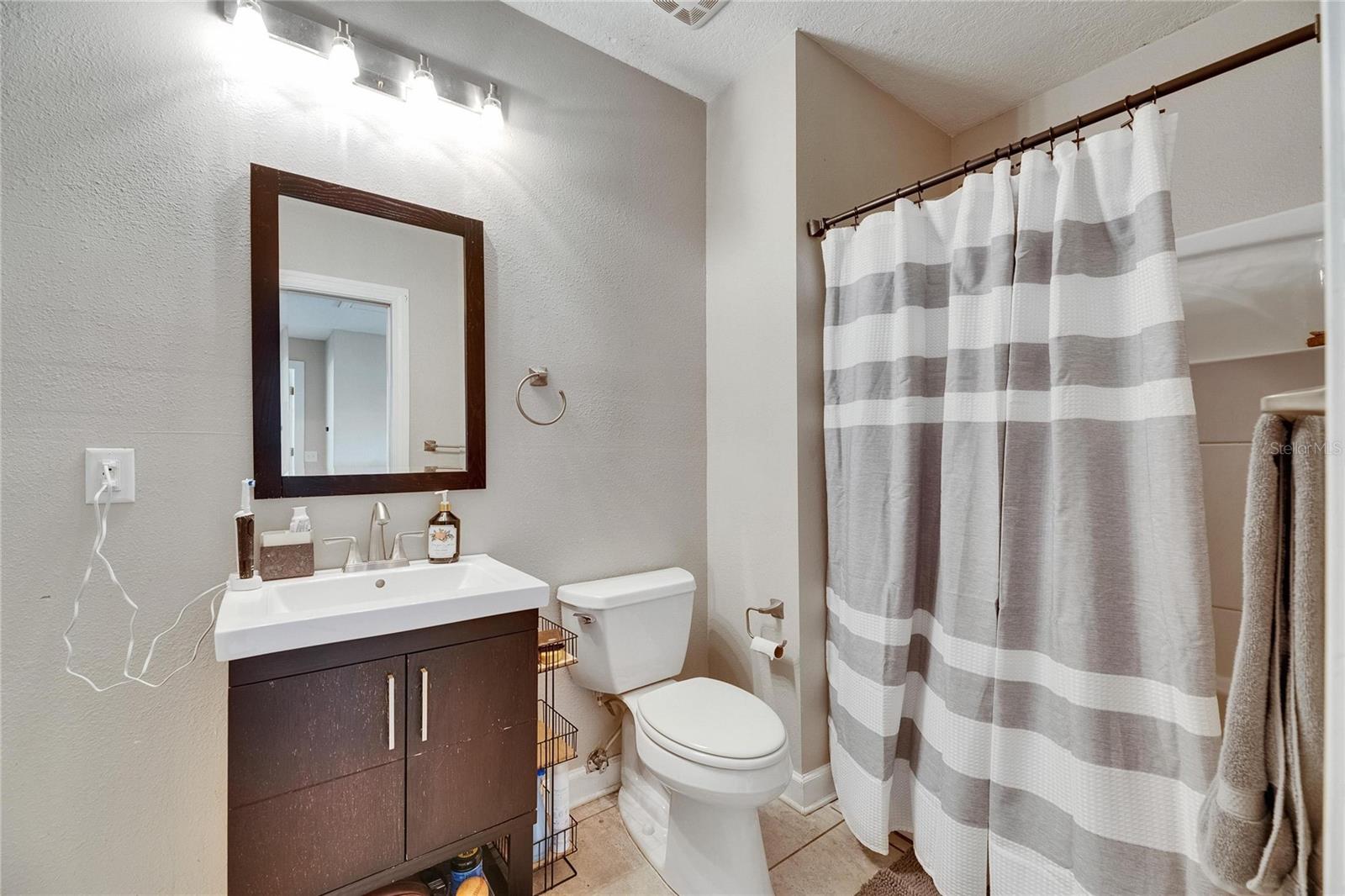 4314 JLR Bed 4 Bath