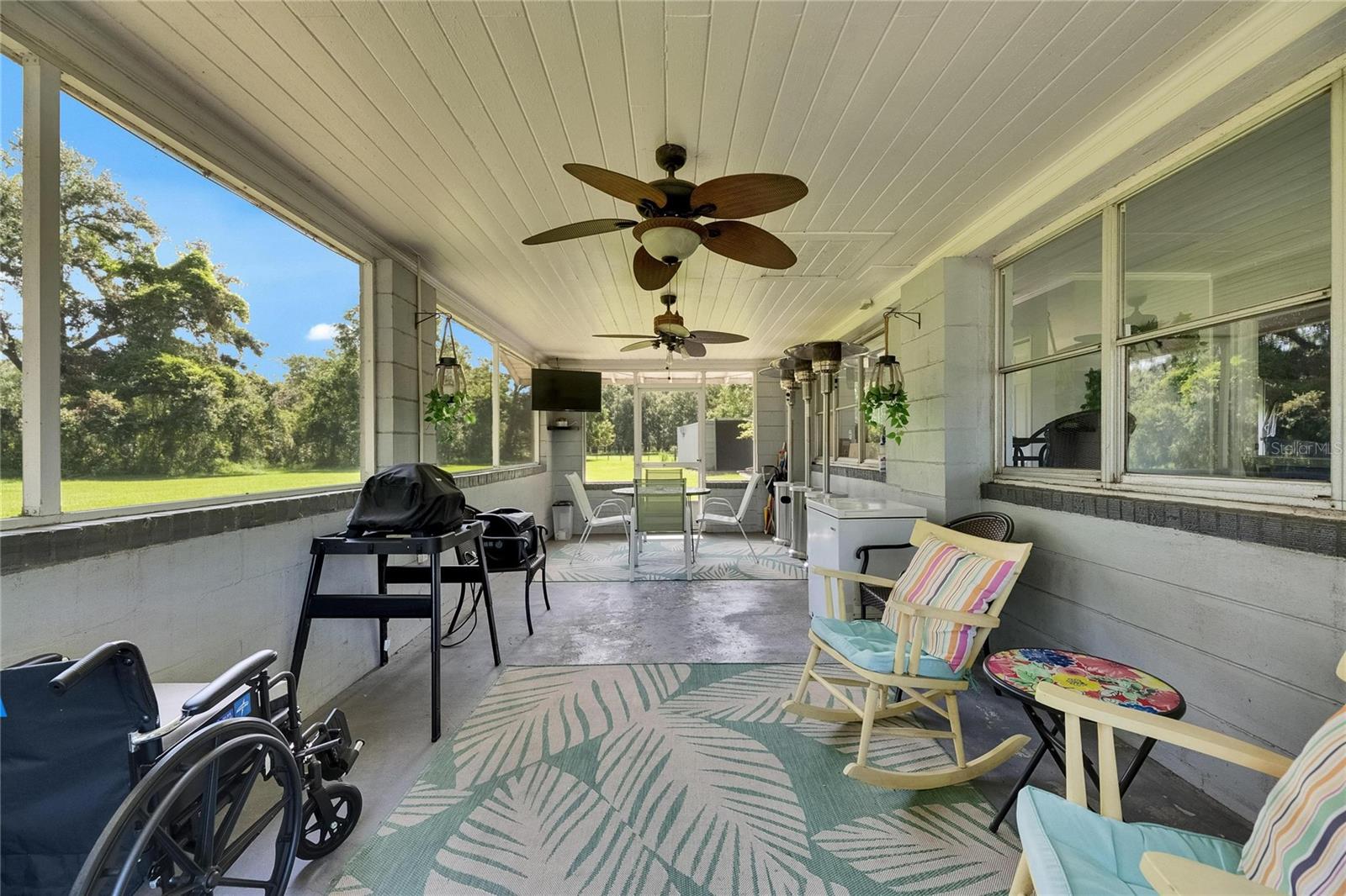4312 JLR Screened Lanai