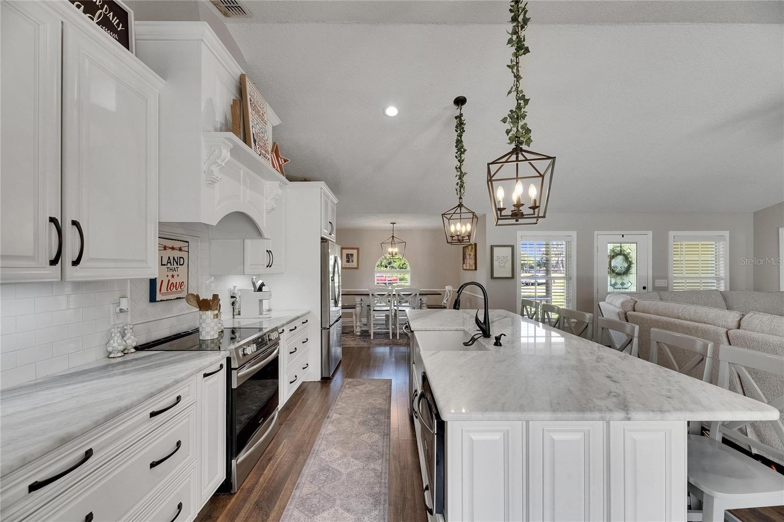 4314 JLR Kitchen