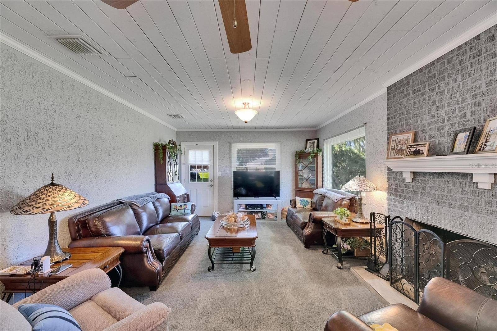 4312 JLR Family Room