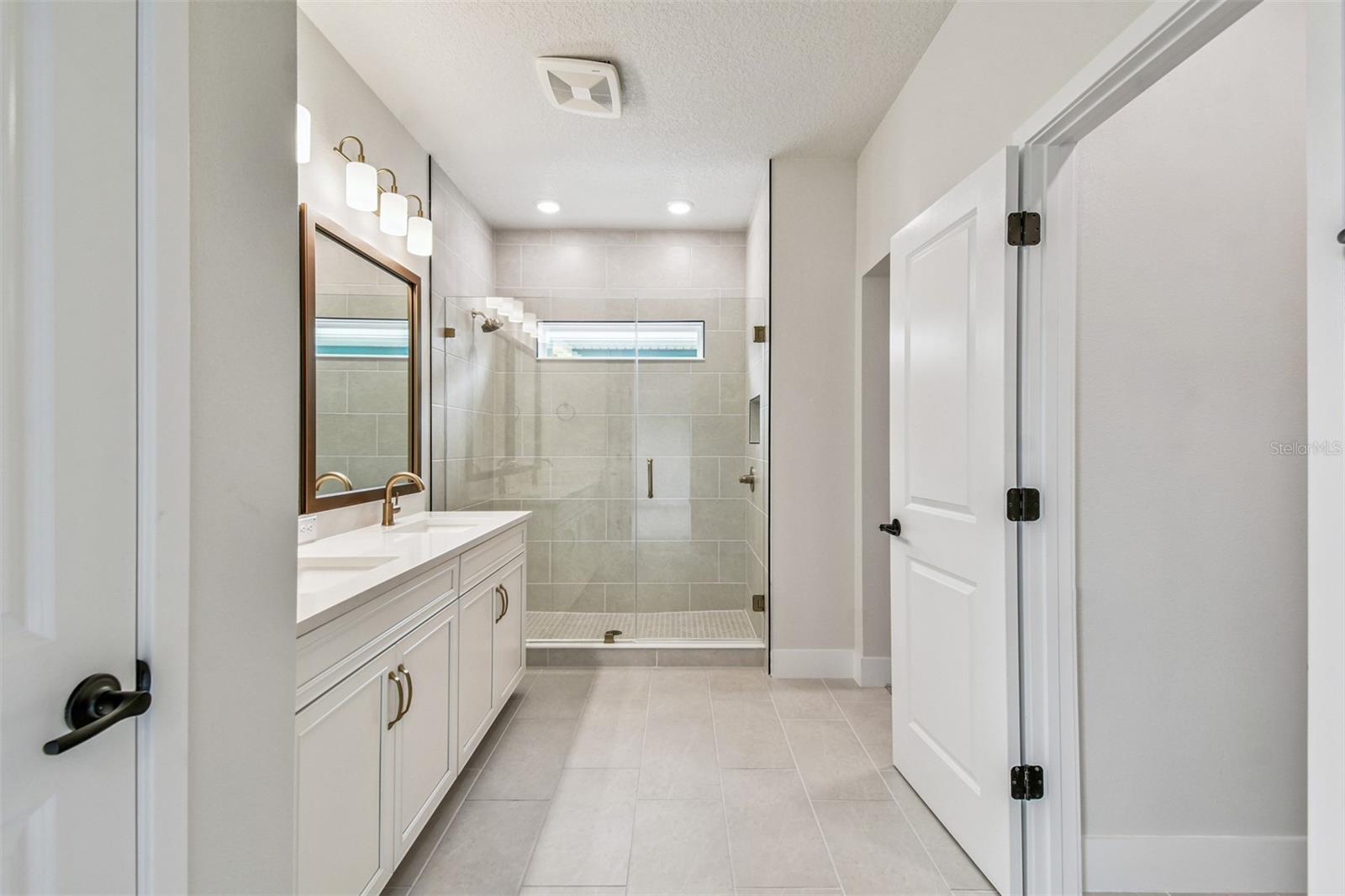 Owner's Bath