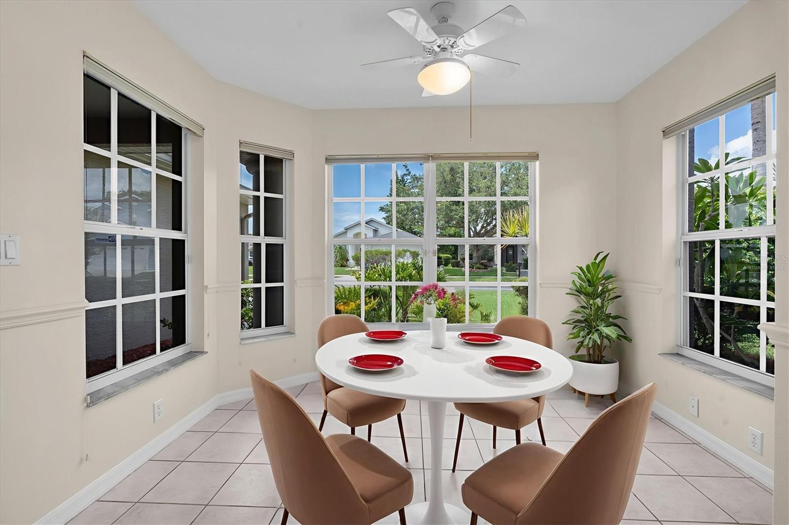 Breakfast Nook Virtually Staged