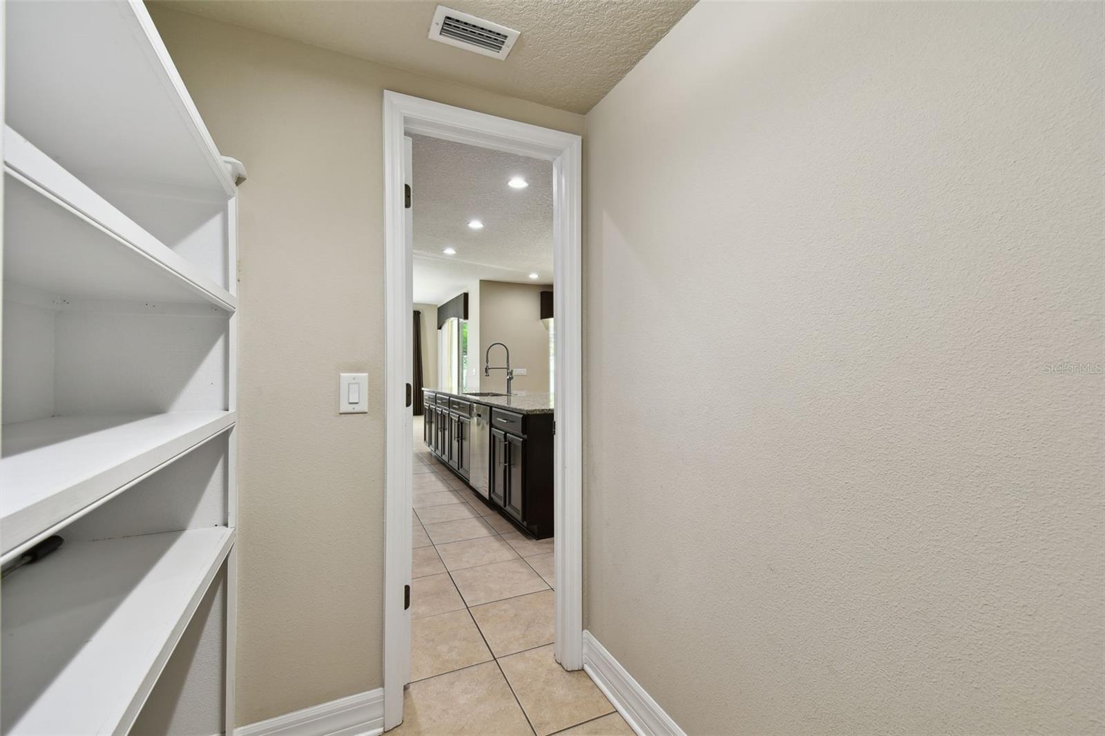 Extra storage in pantry as well! l