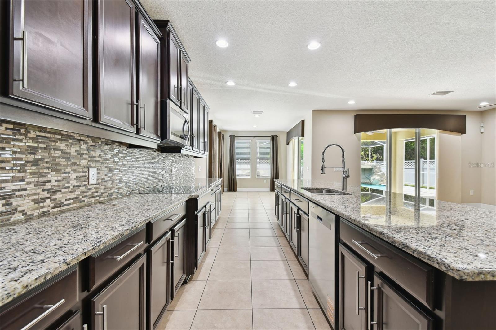 Lots of counter space!