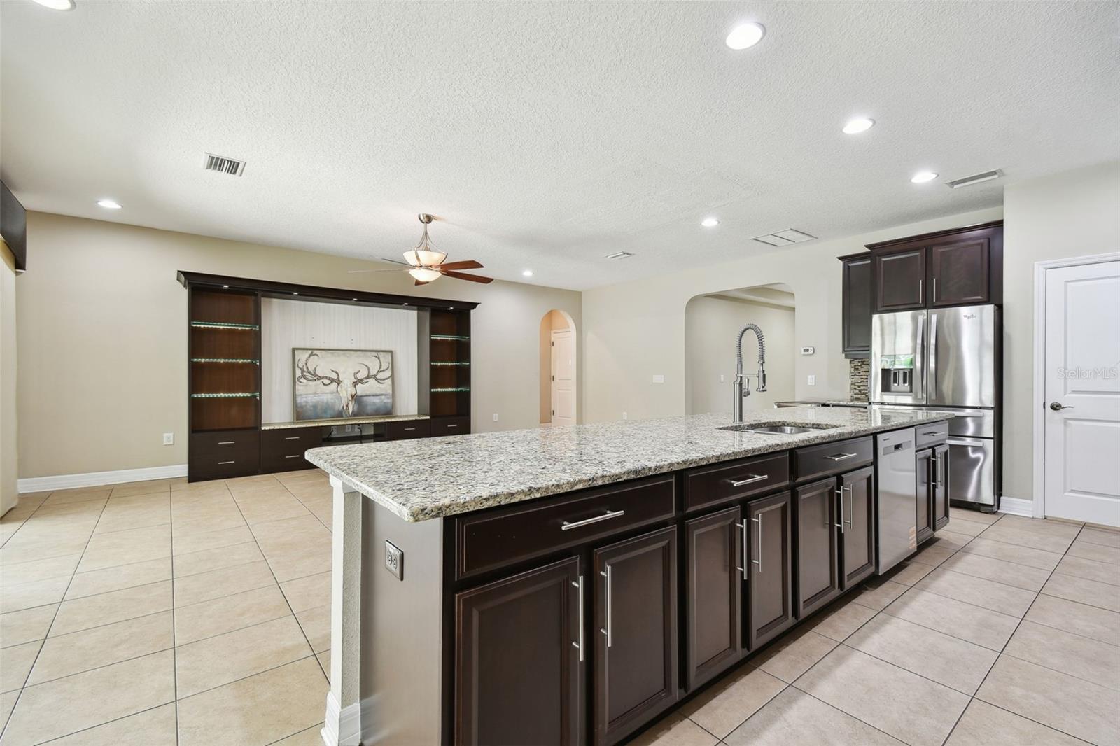 Perfect home to entertain!