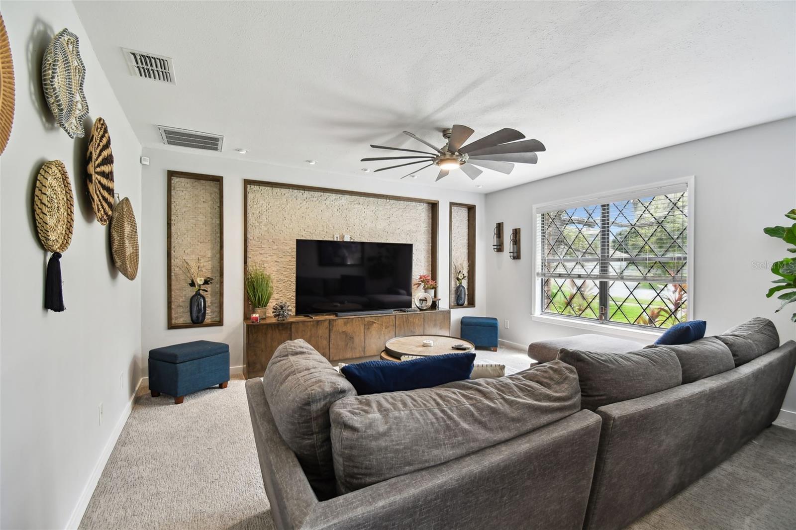 Light and bright living room with a postmodernism vibe.