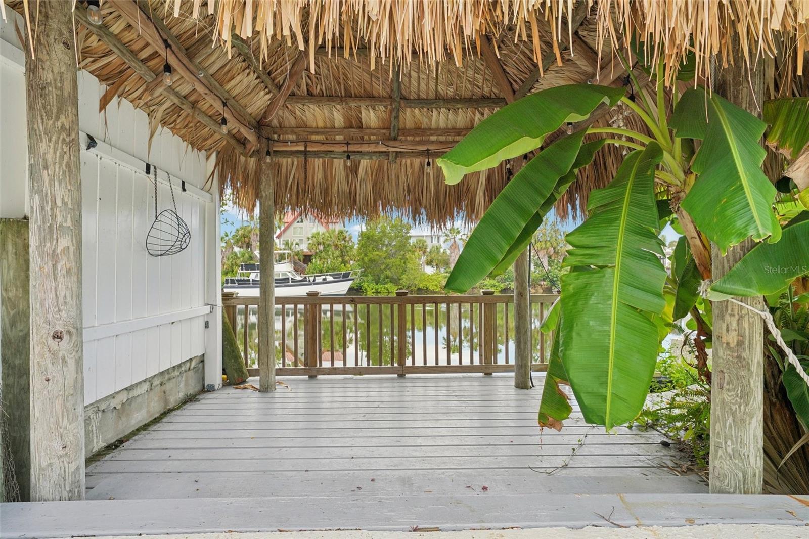 Tiki Hut