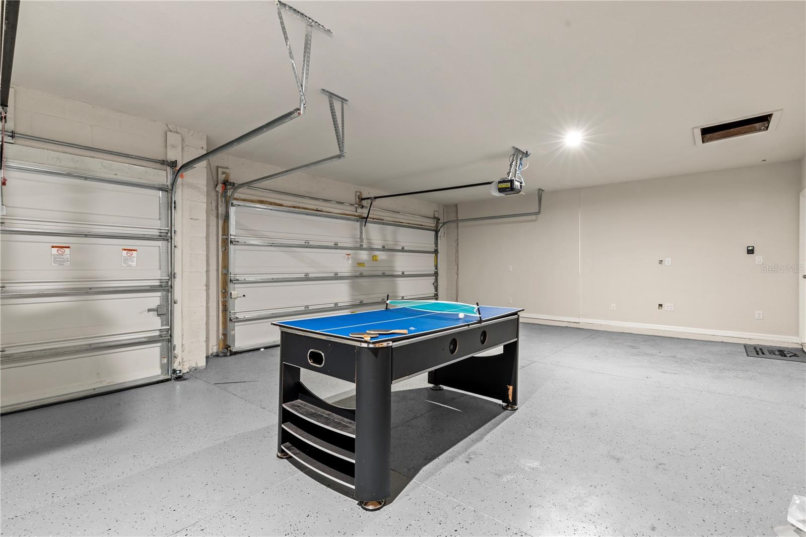 3-Car Garage