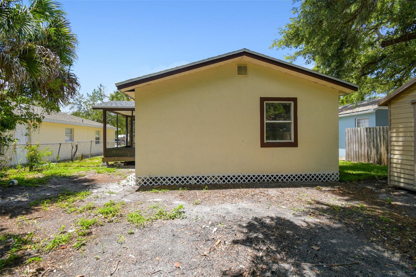 C7511575