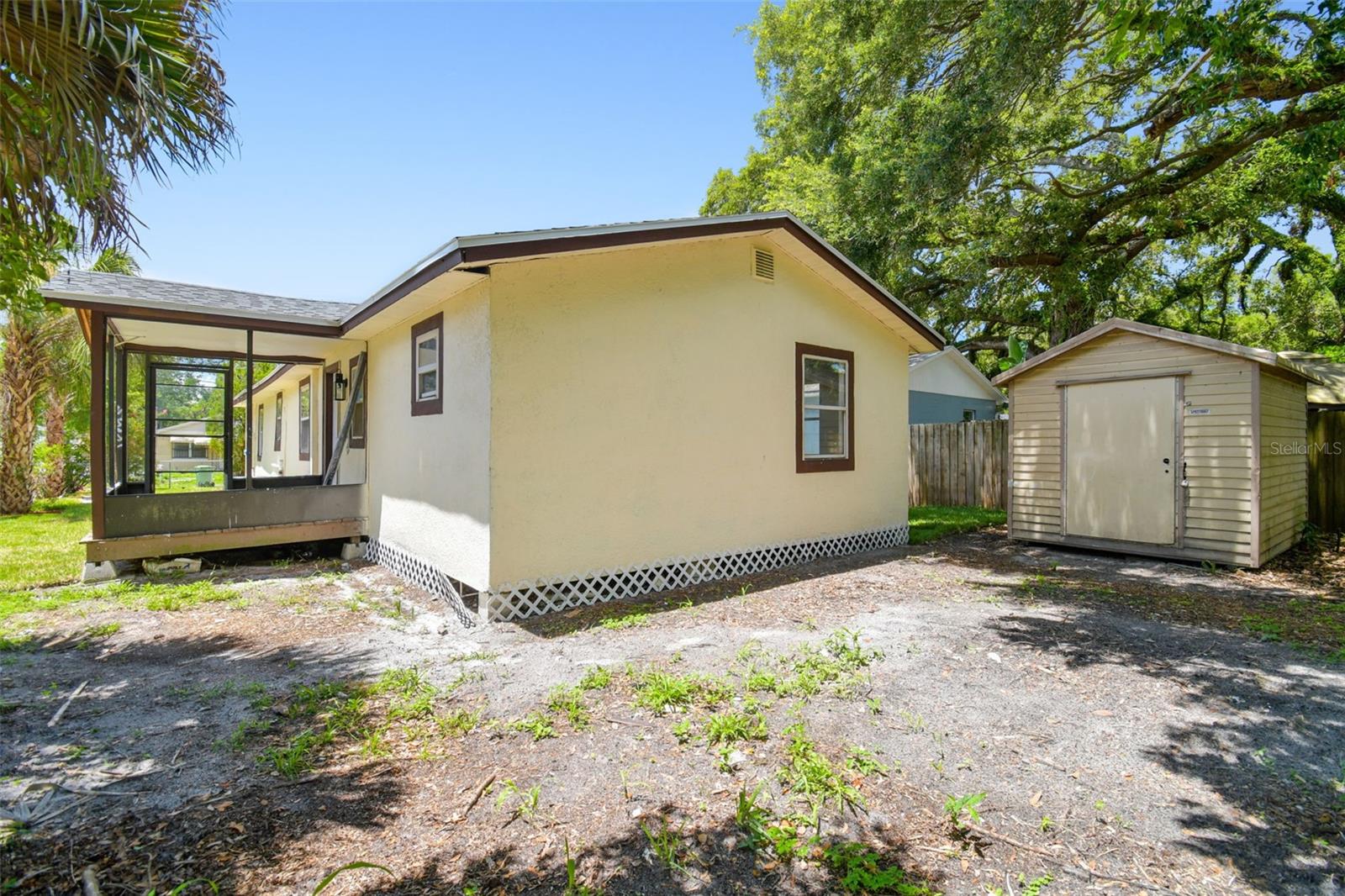 C7511575